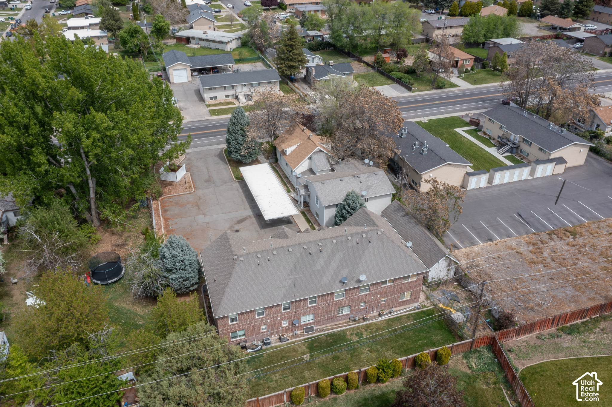 main property photo 4