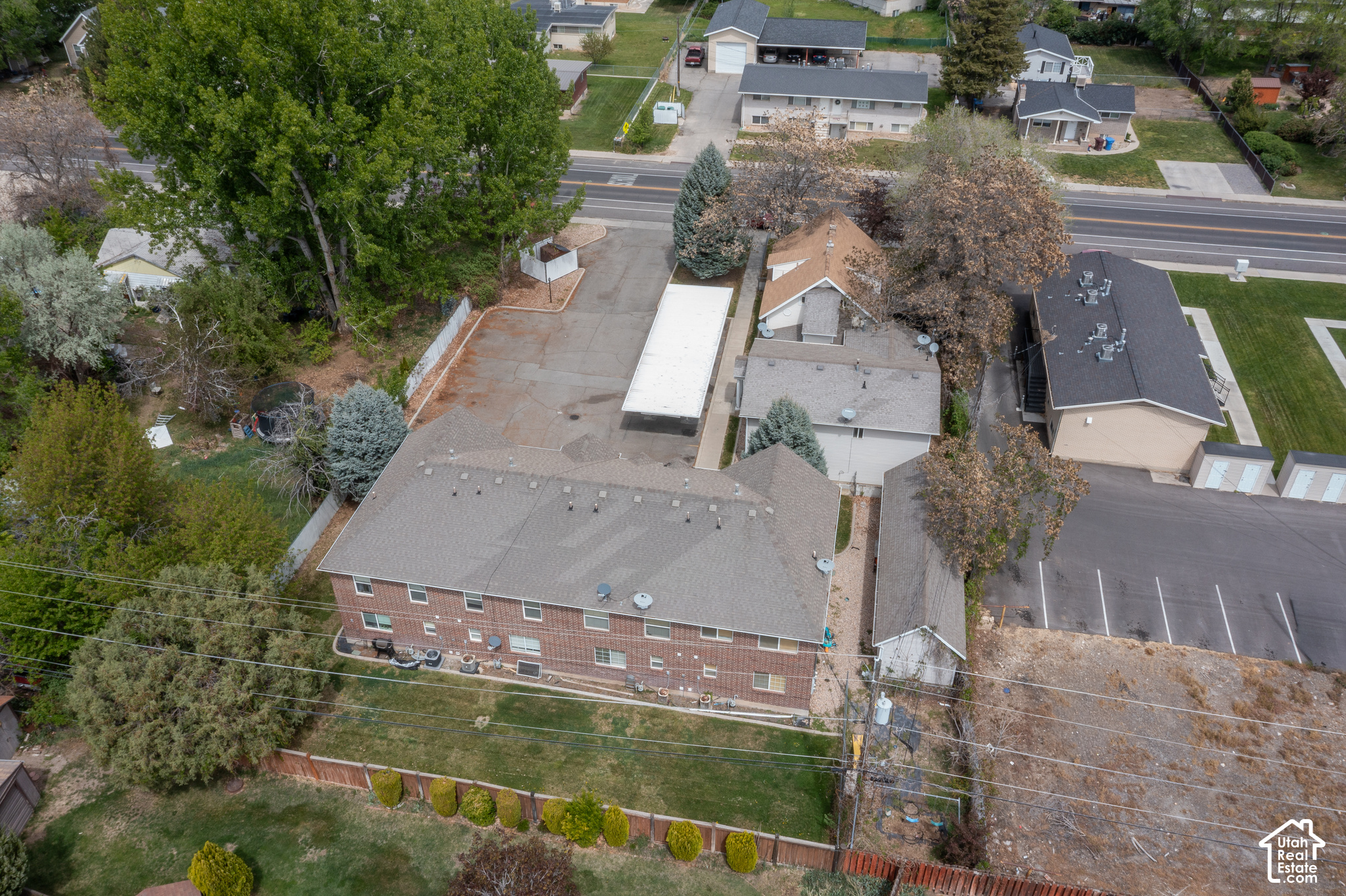 main property photo 6
