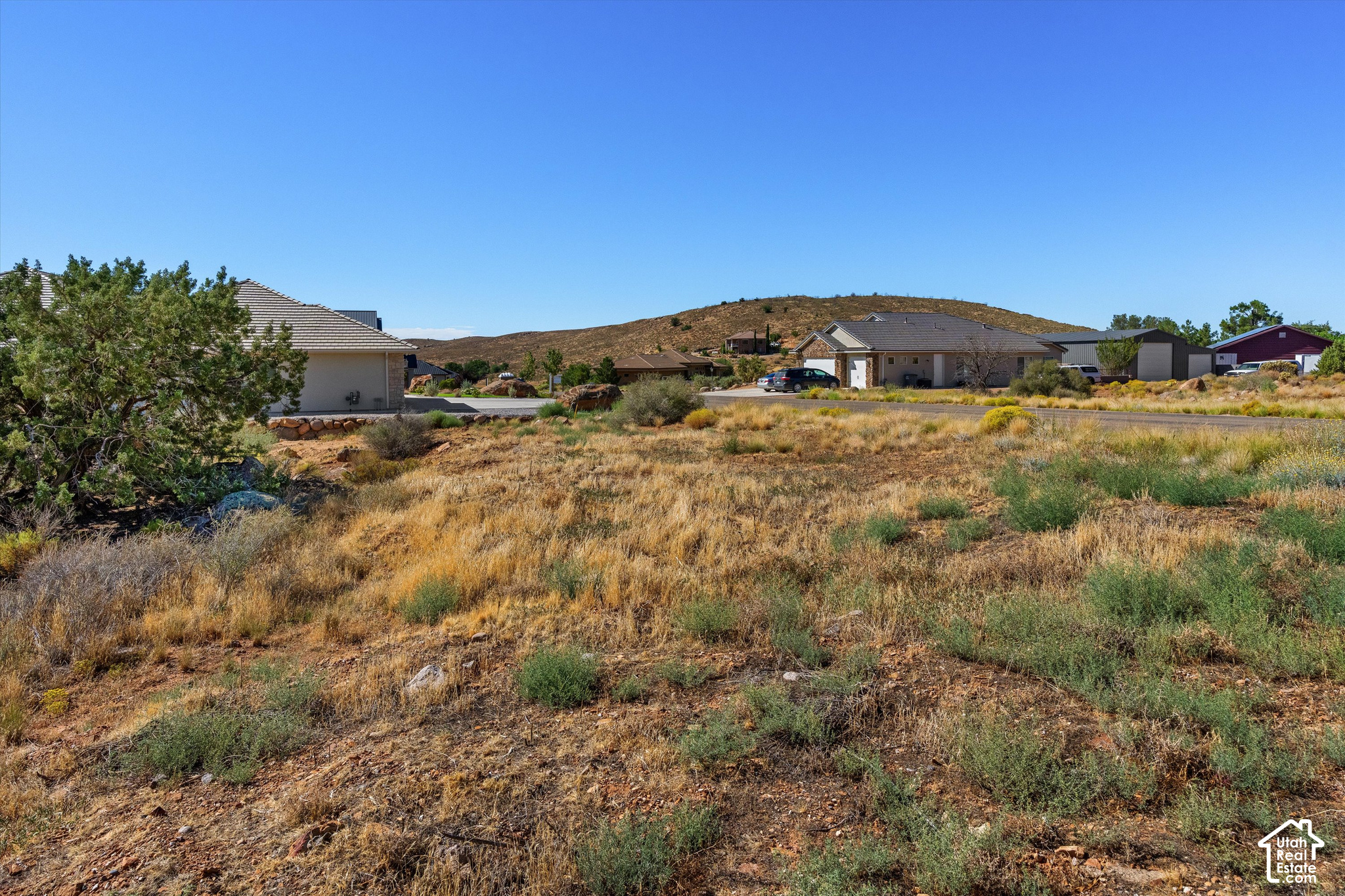 main property photo 9