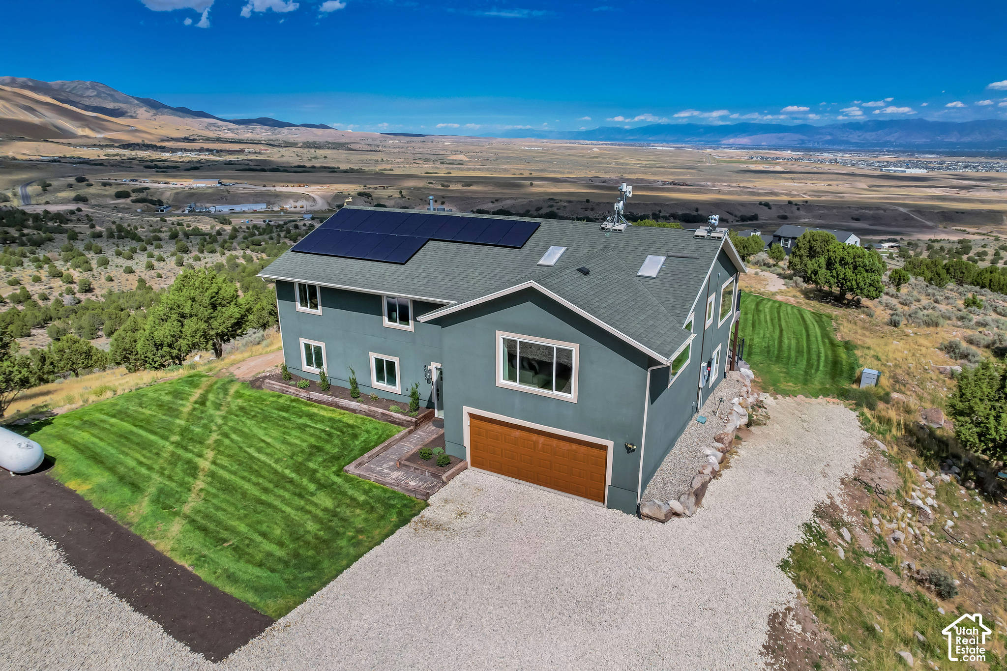 main property photo 58