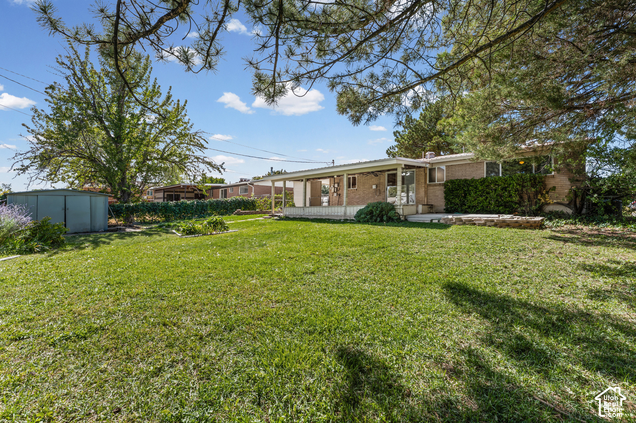 main property photo 33
