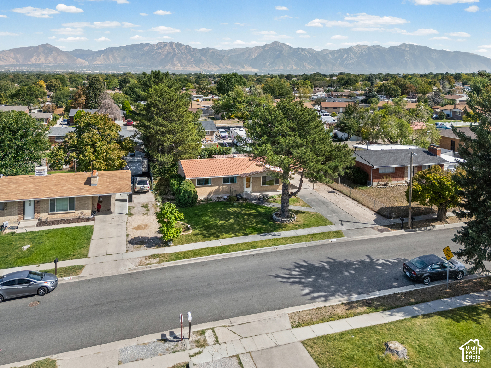 main property photo 37
