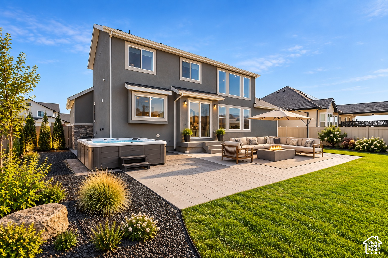 main property photo 28