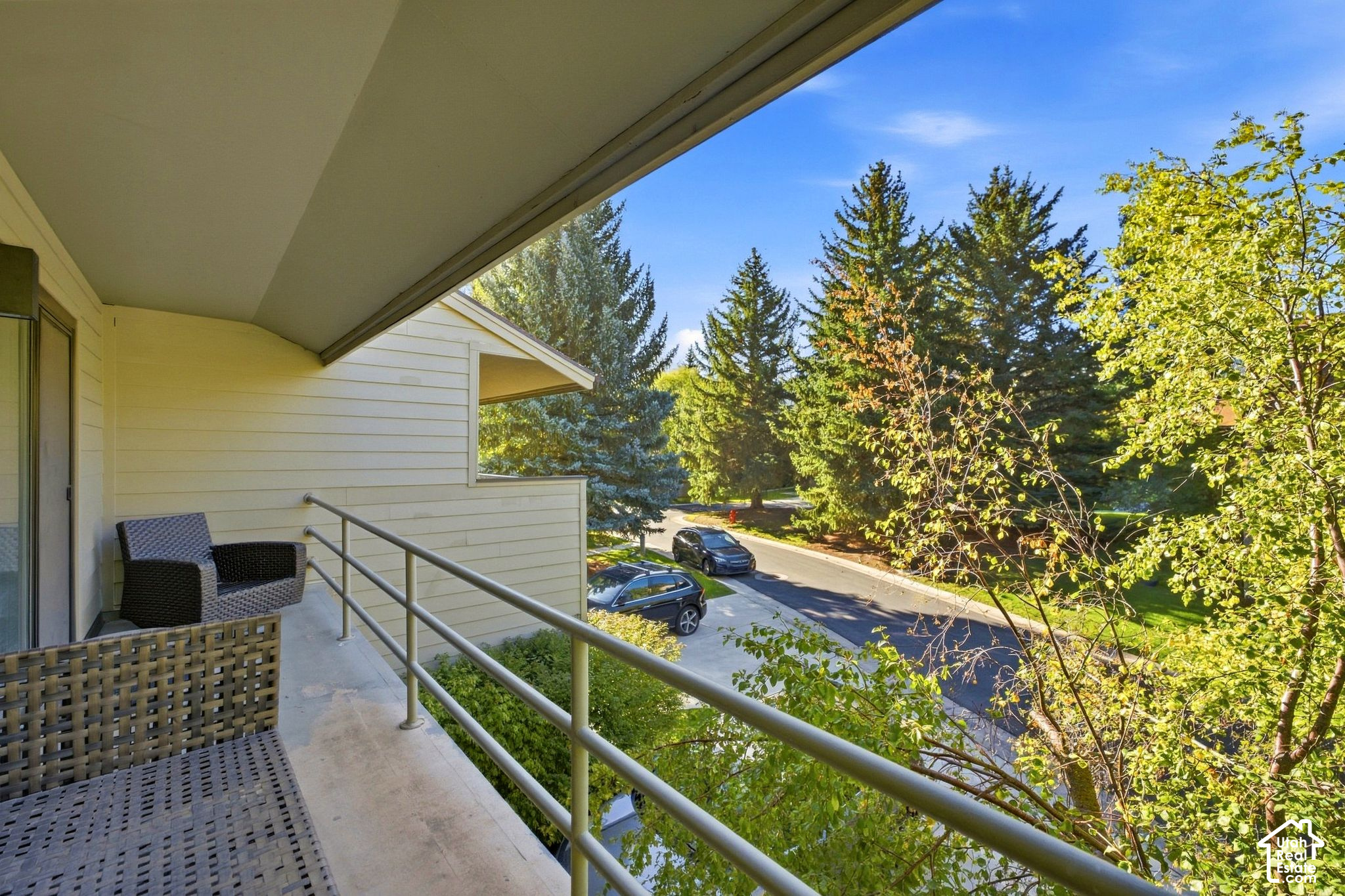 main property photo 19
