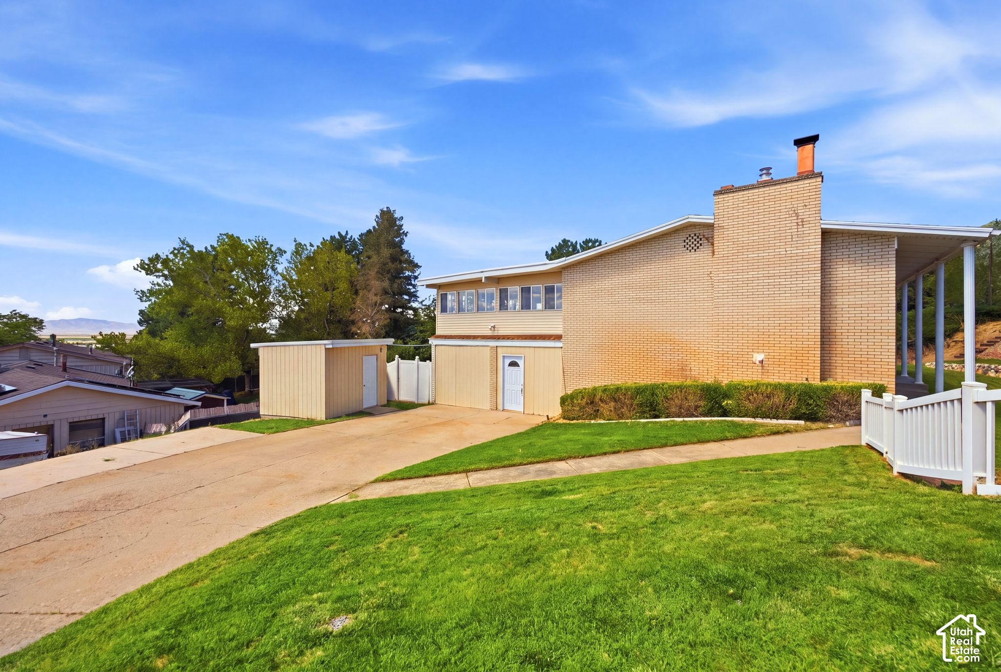main property photo 51