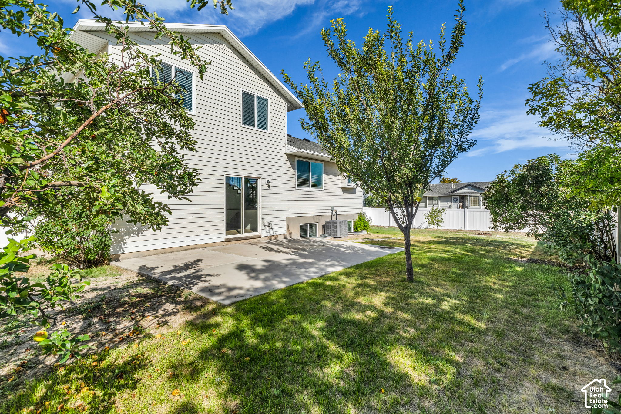 main property photo 35