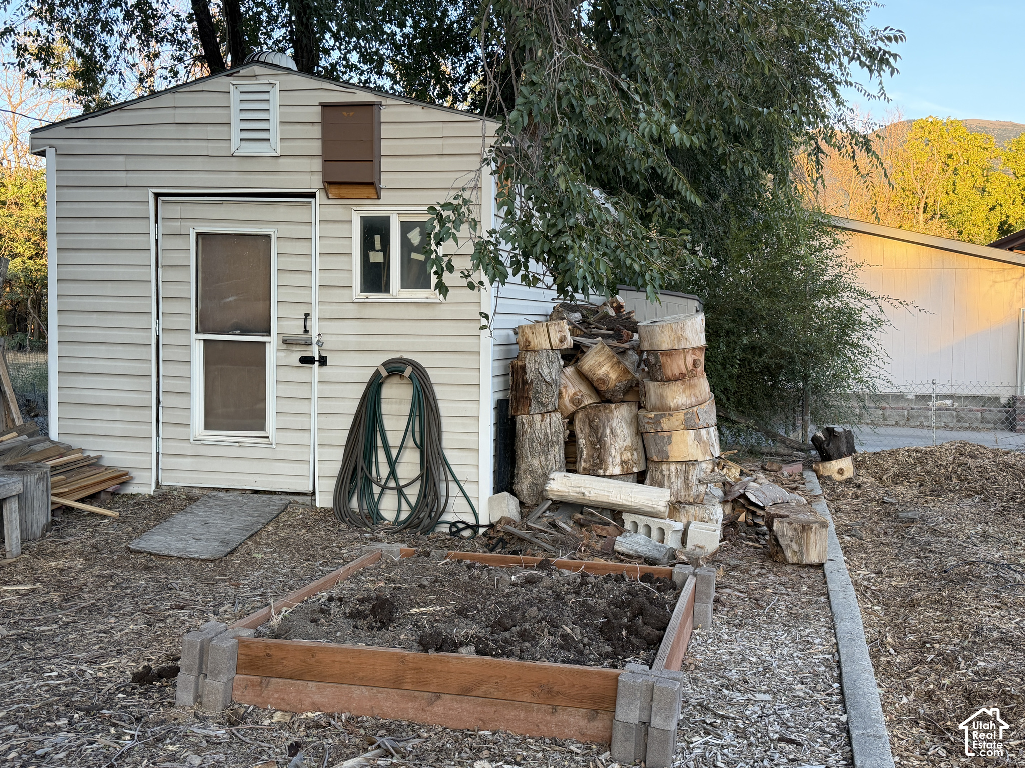 main property photo 54