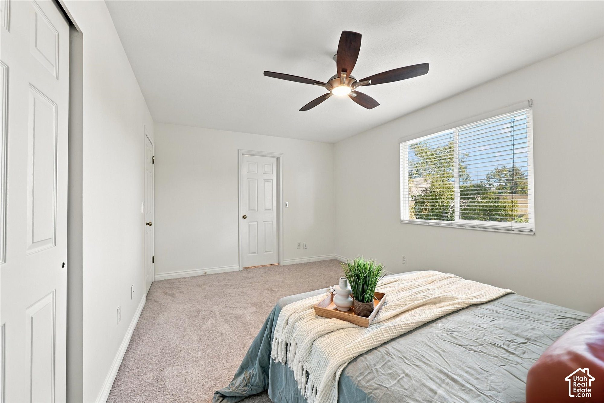 property viewer photo 10