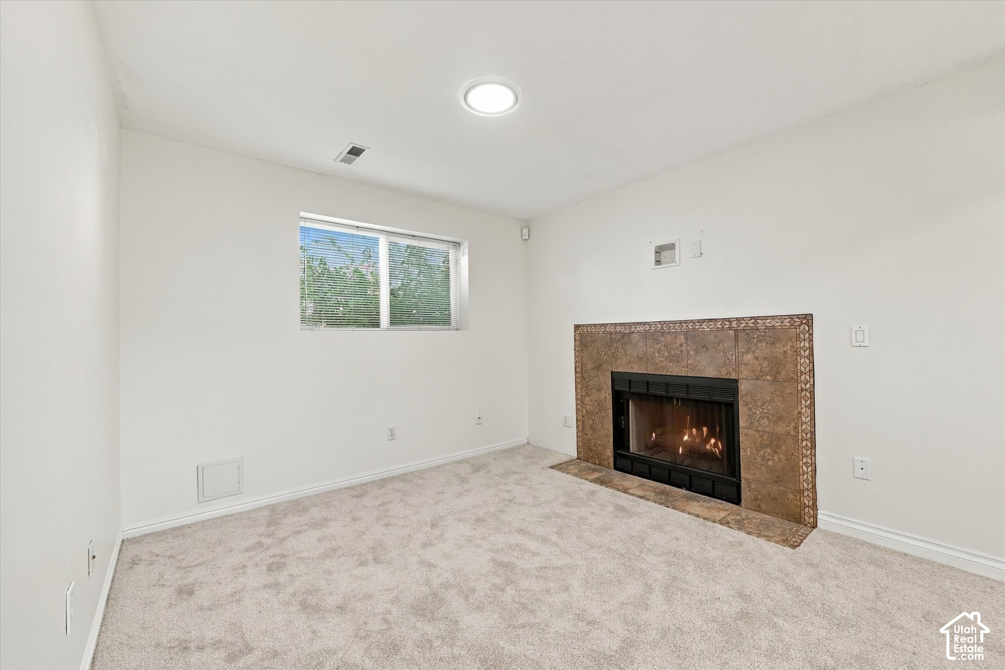 property viewer photo 16