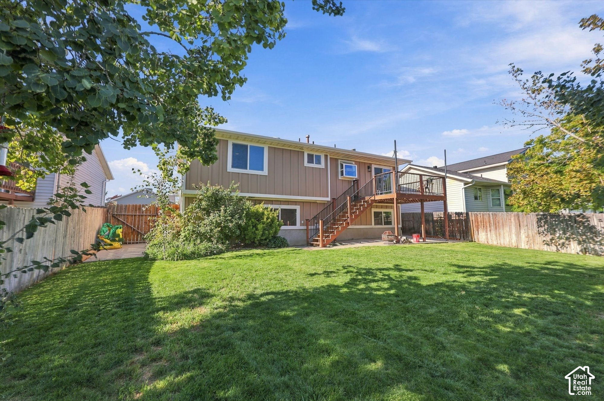 property viewer photo 25