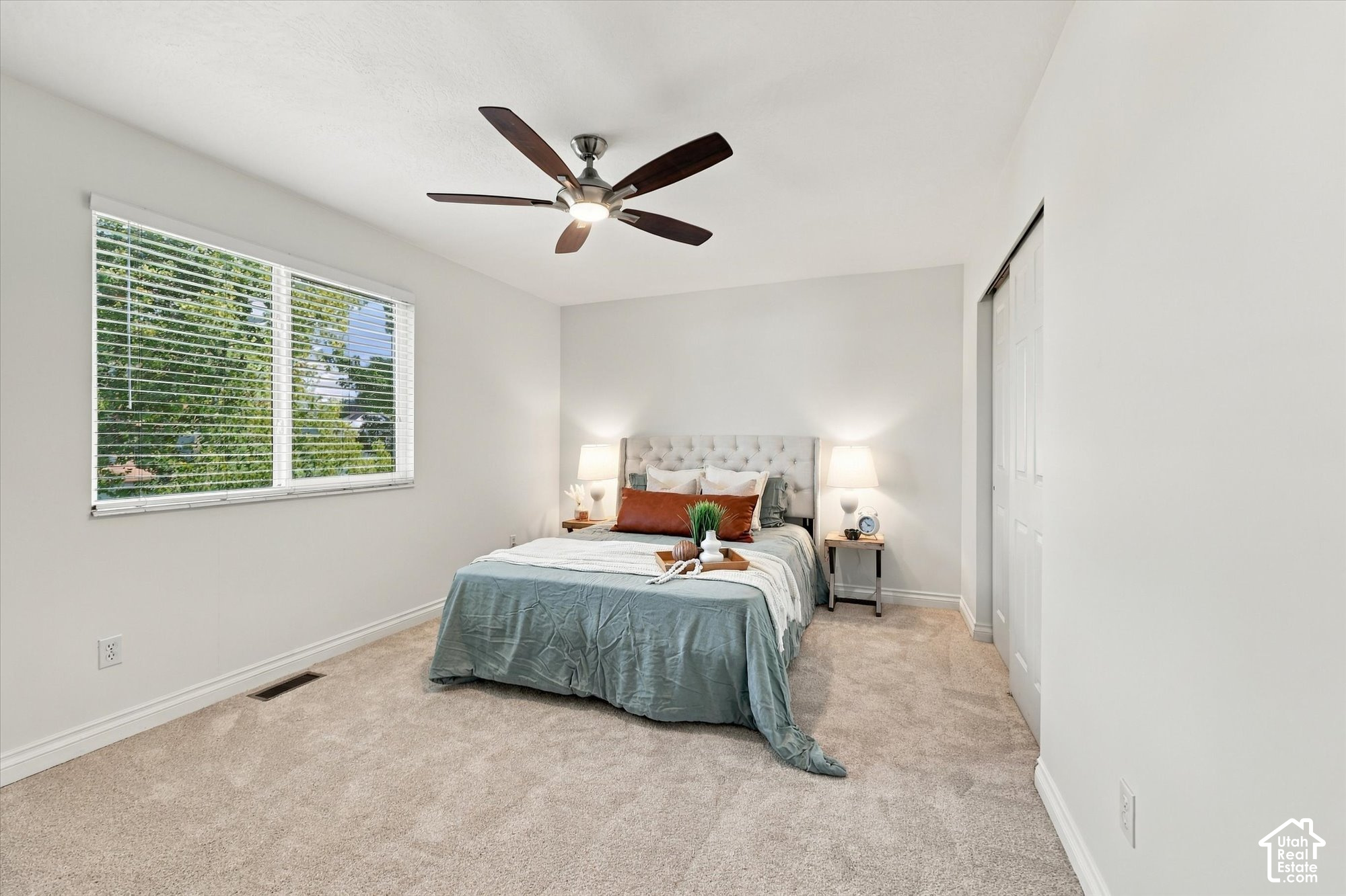 property viewer photo 9
