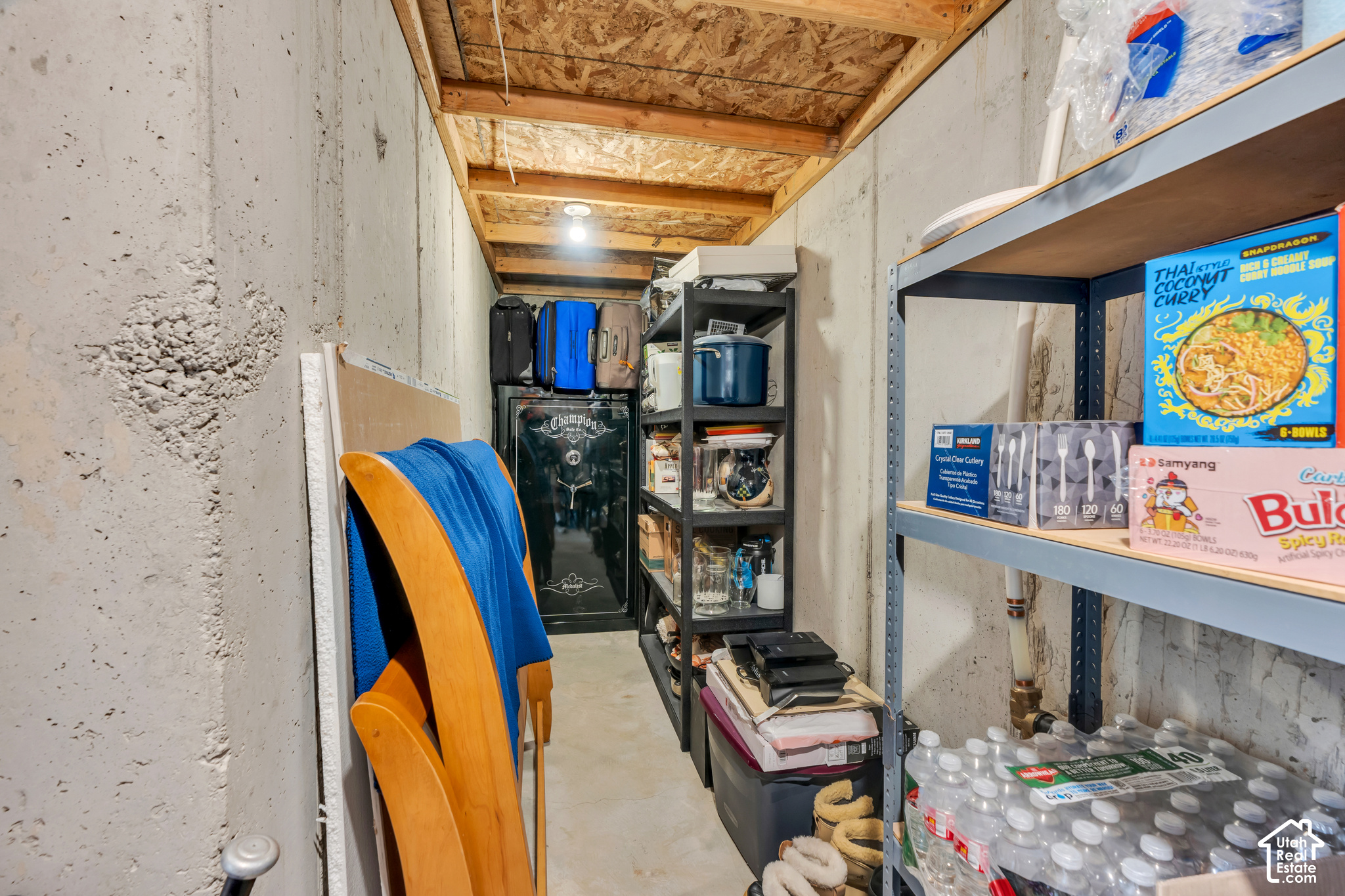 main property photo 25