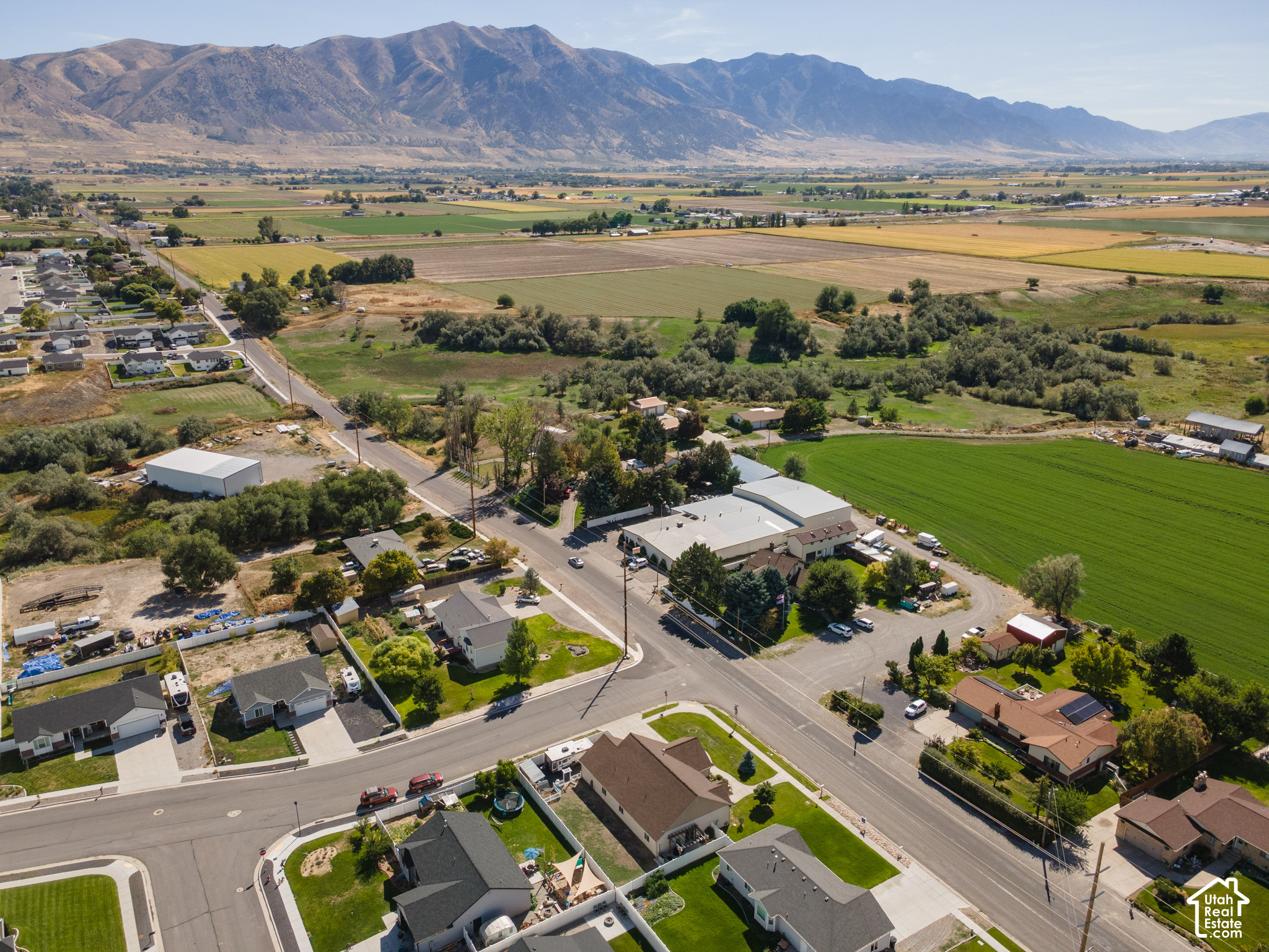 main property photo 25