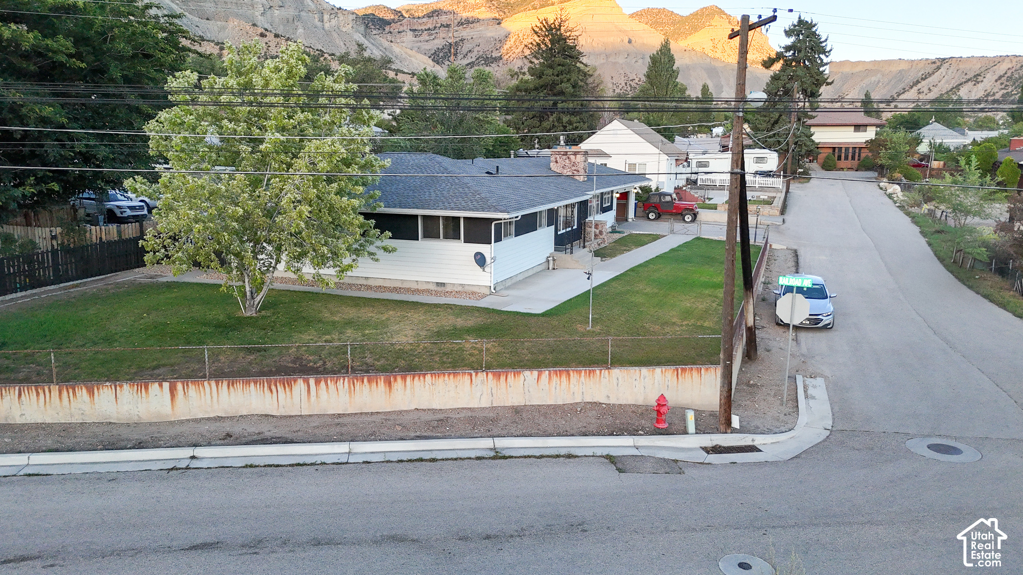 main property photo 20