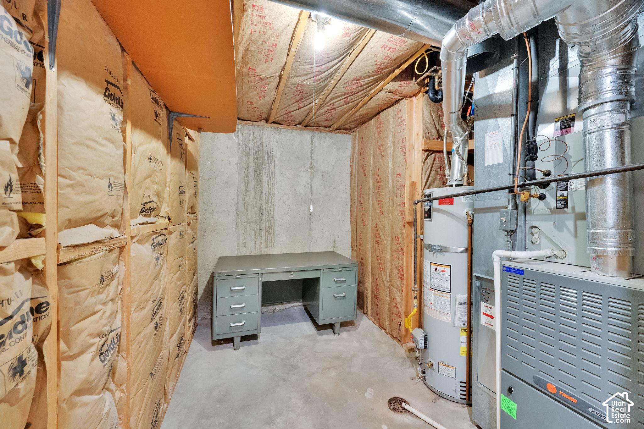main property photo 34
