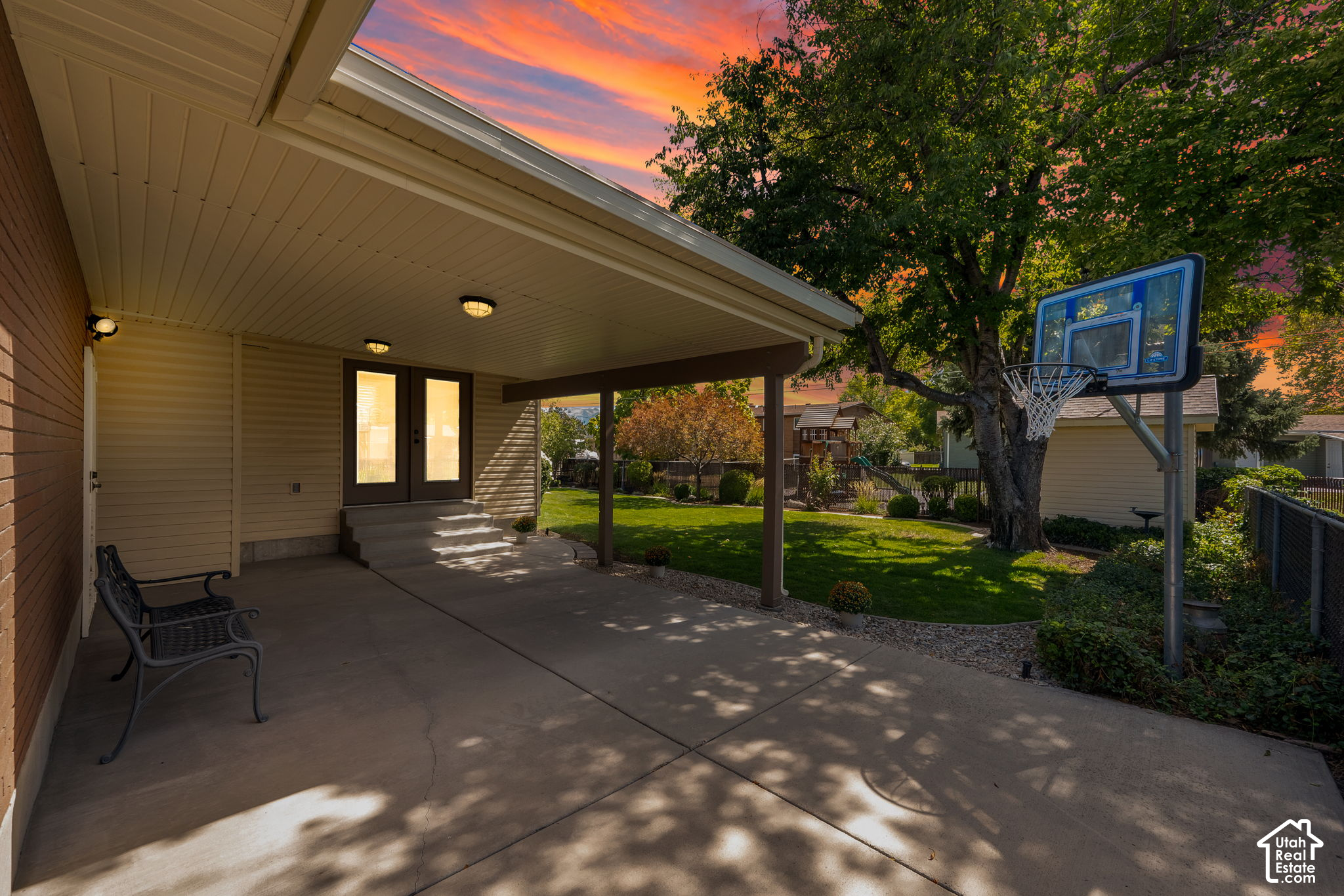 main property photo 5