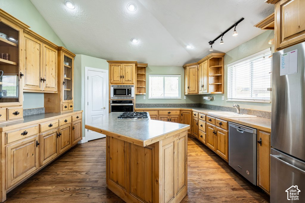 main property photo 18