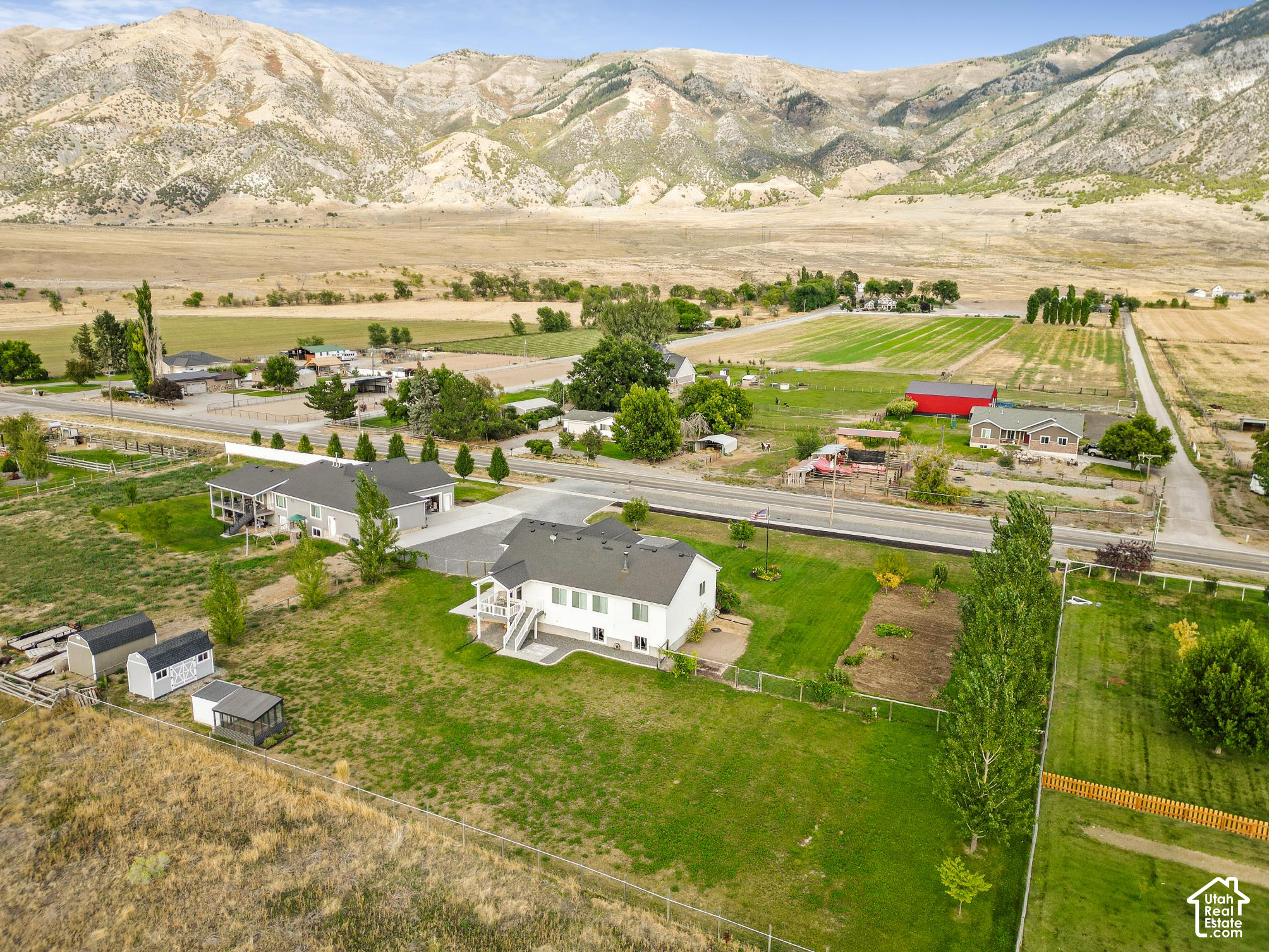 main property photo 10