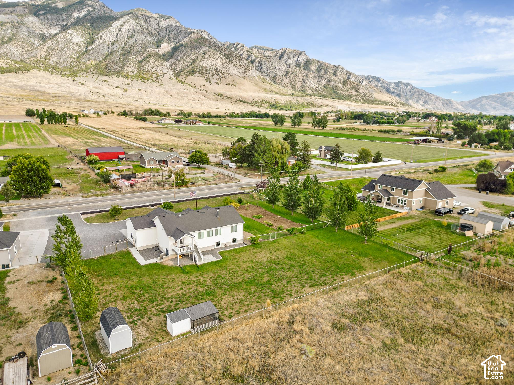 main property photo 7