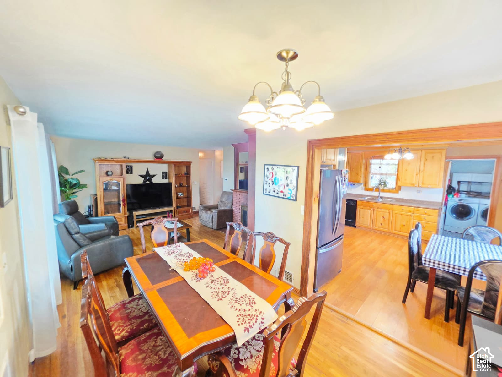 main property photo 6