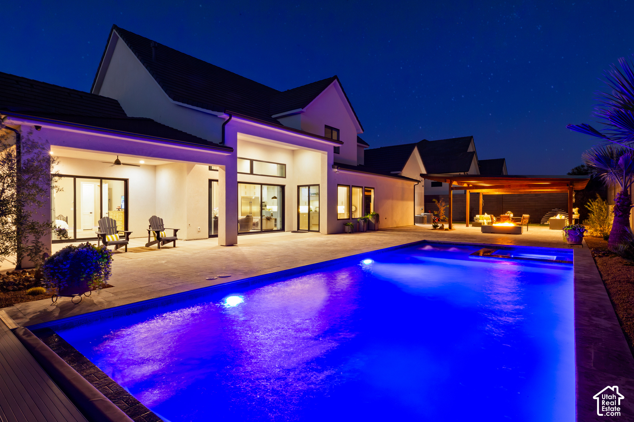 main property photo 8