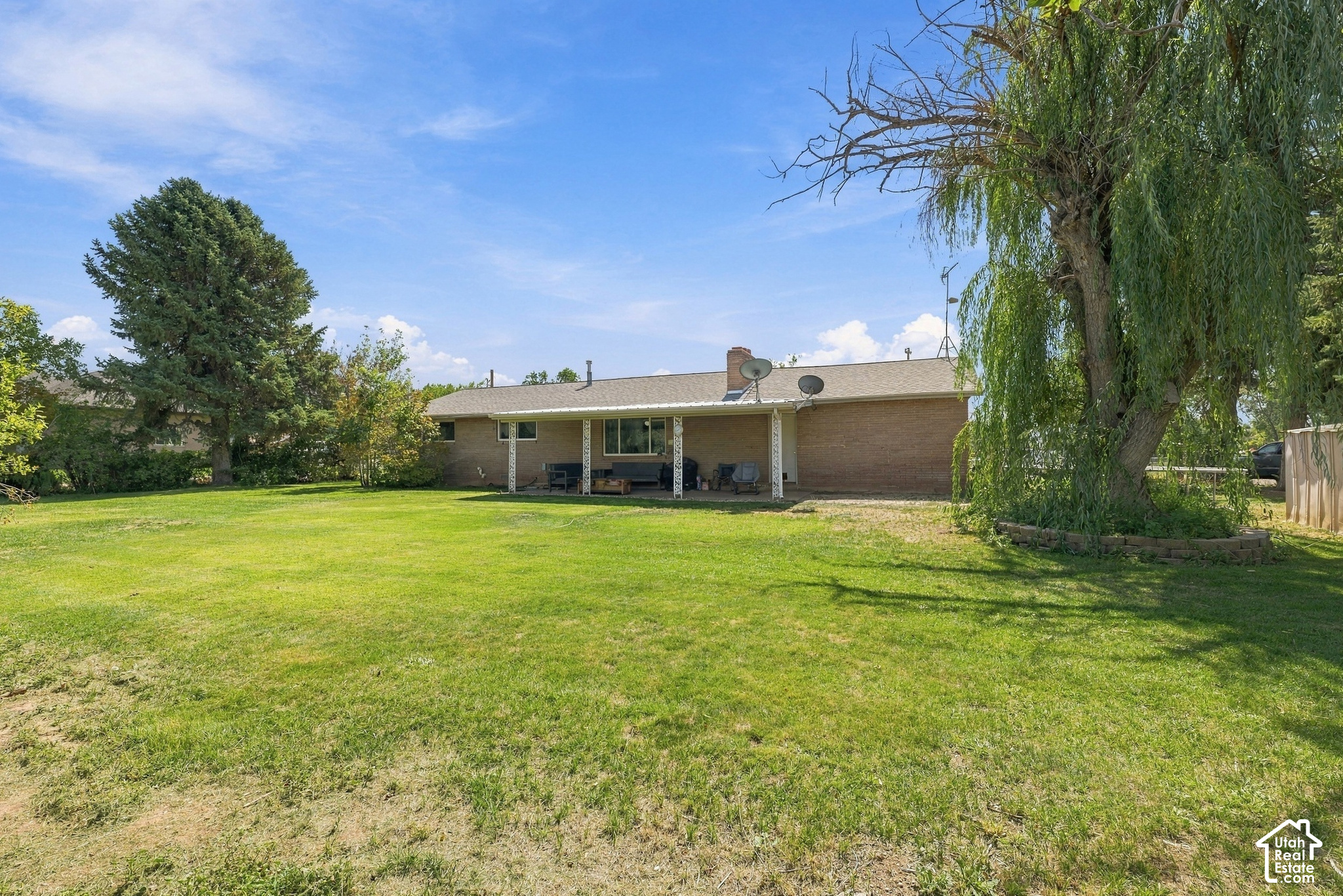 main property photo 29