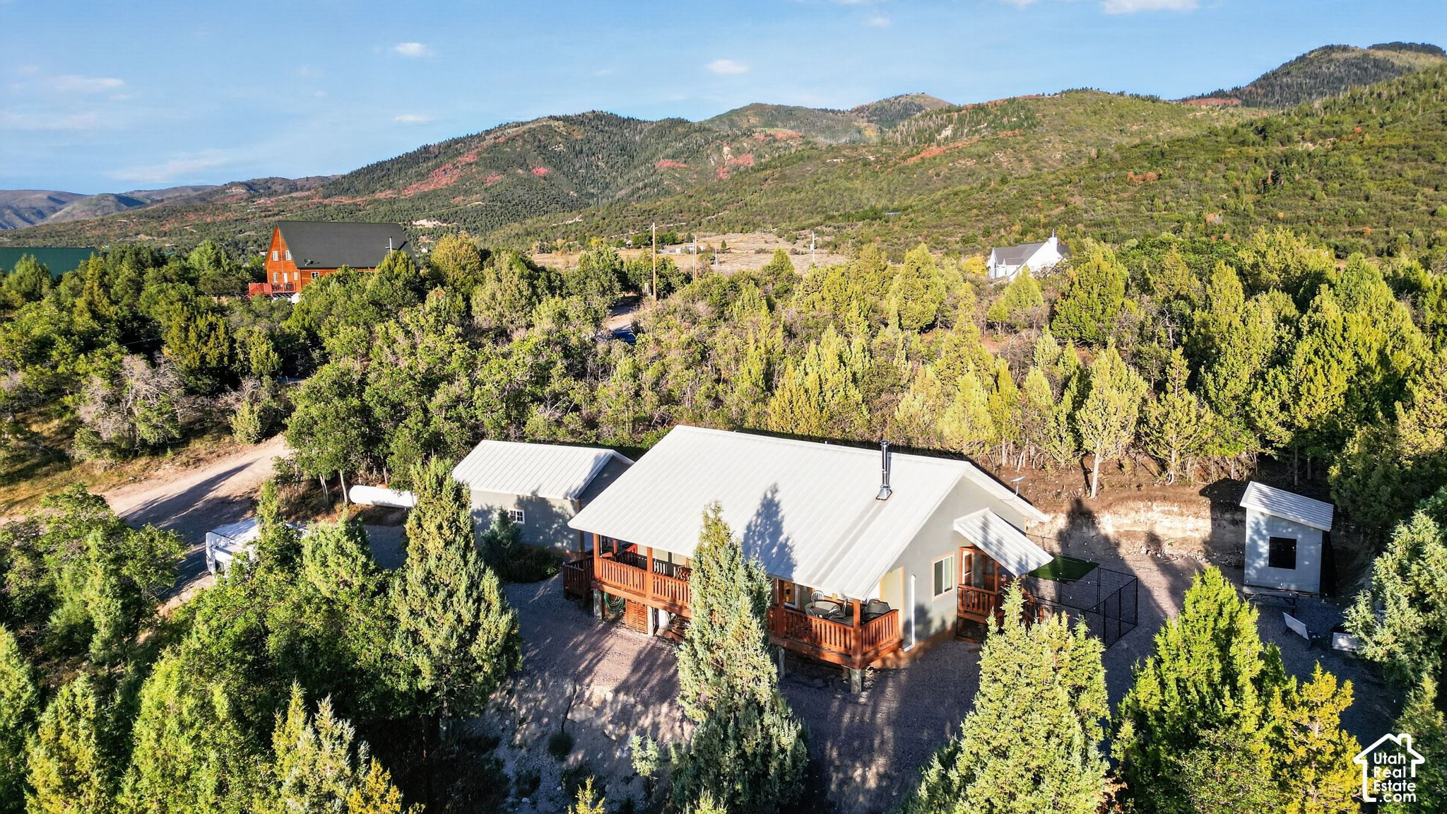 main property photo 33