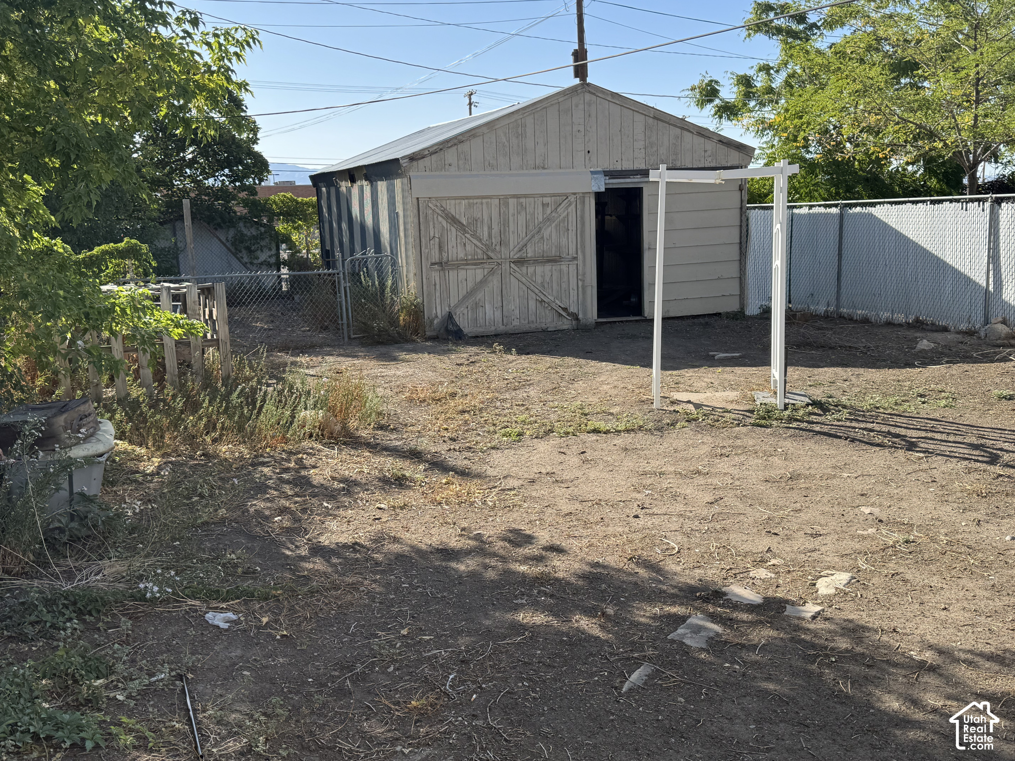 main property photo 12