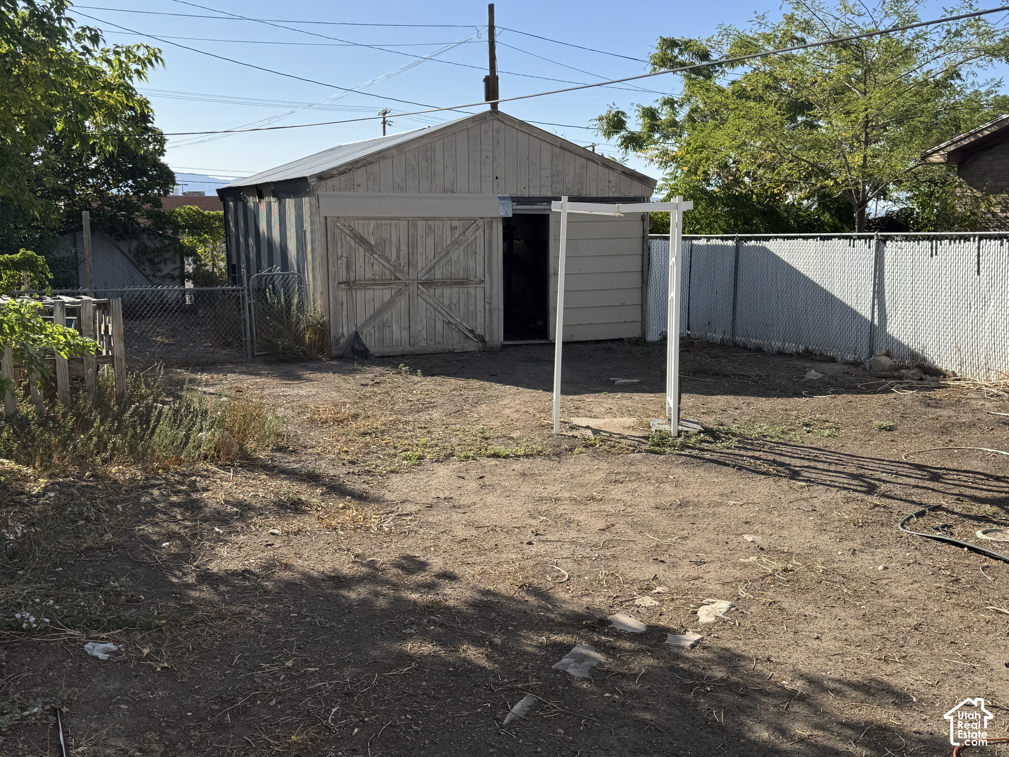 main property photo 14
