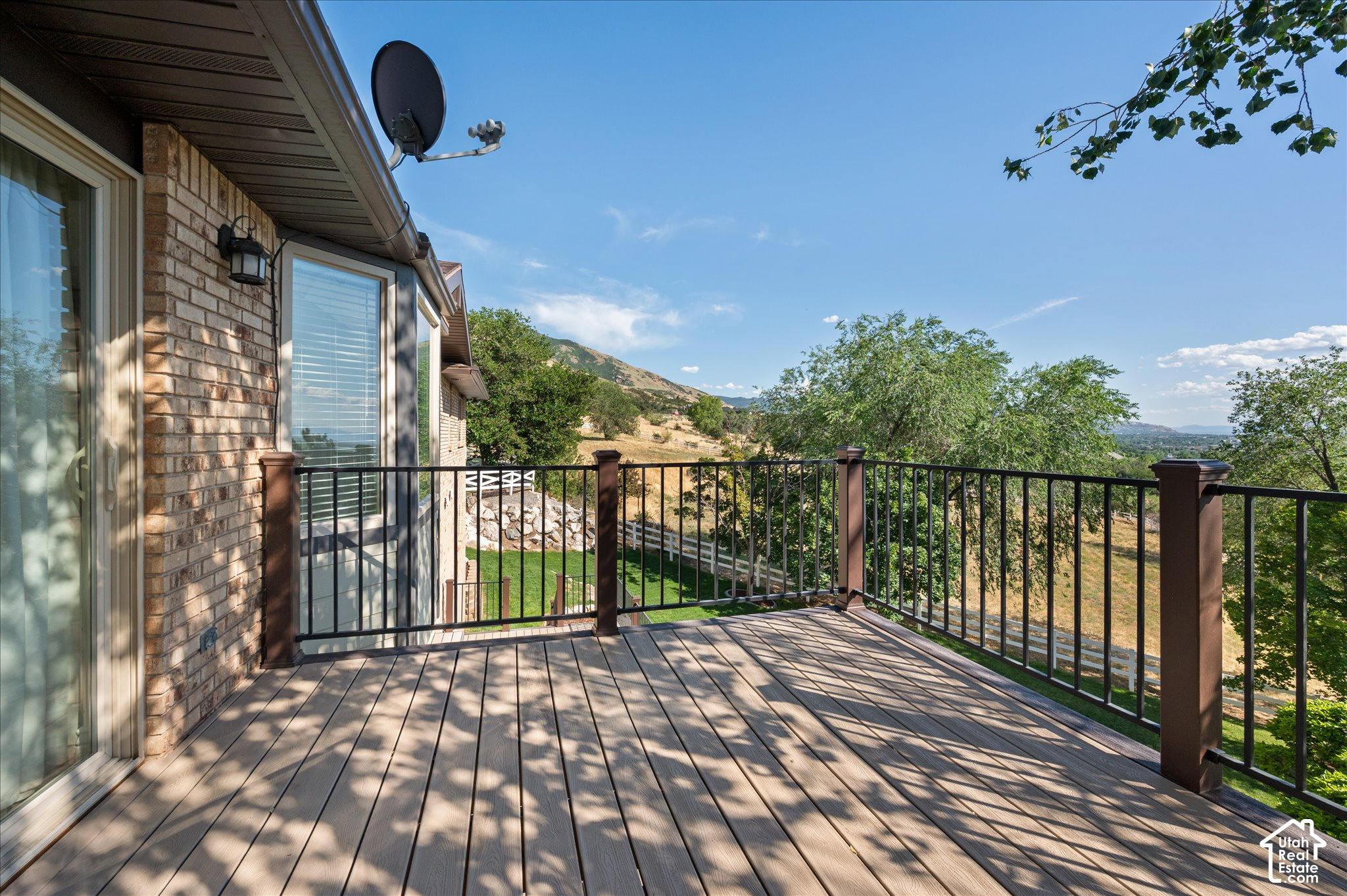 main property photo 25