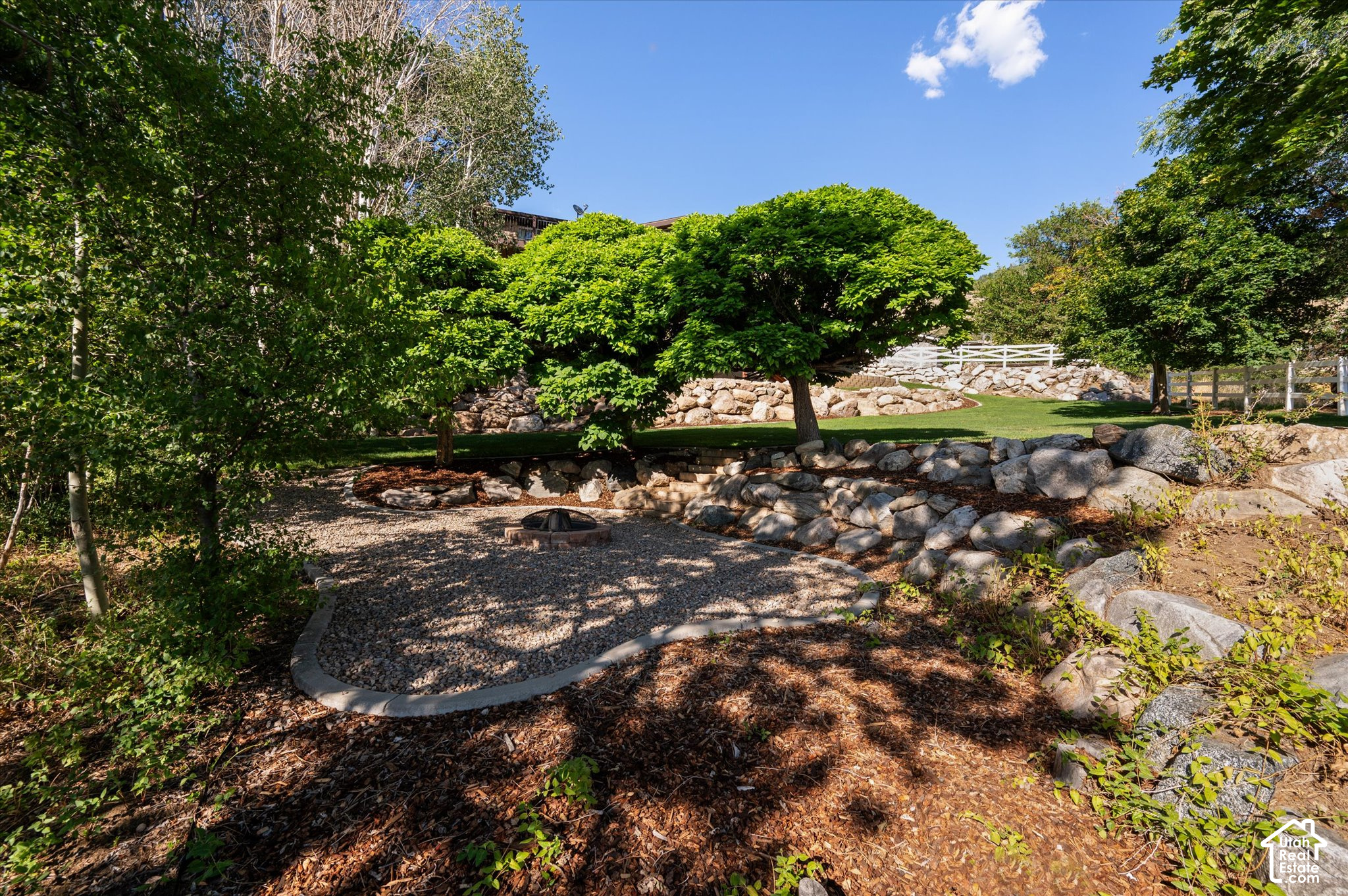 main property photo 78