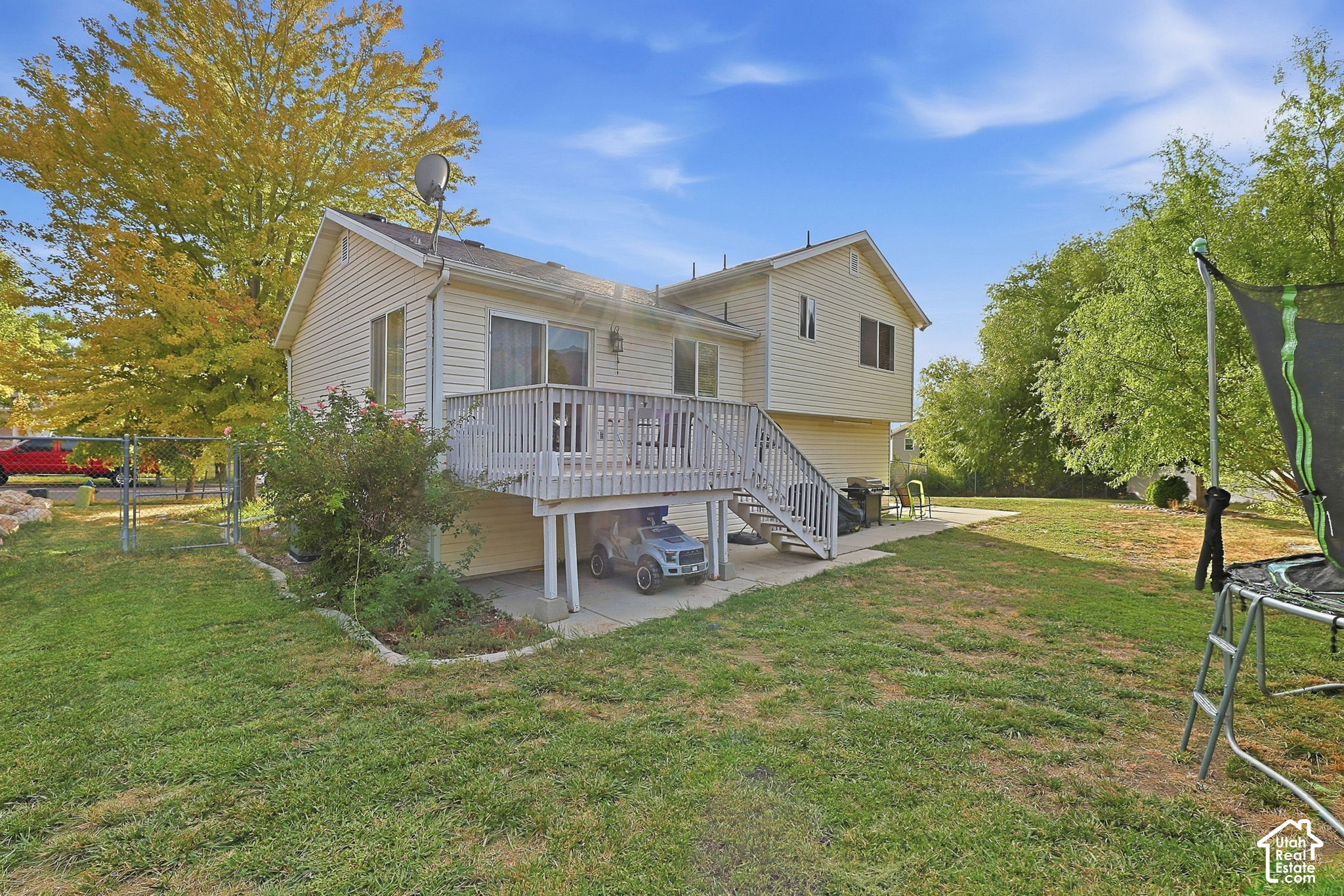 main property photo 16