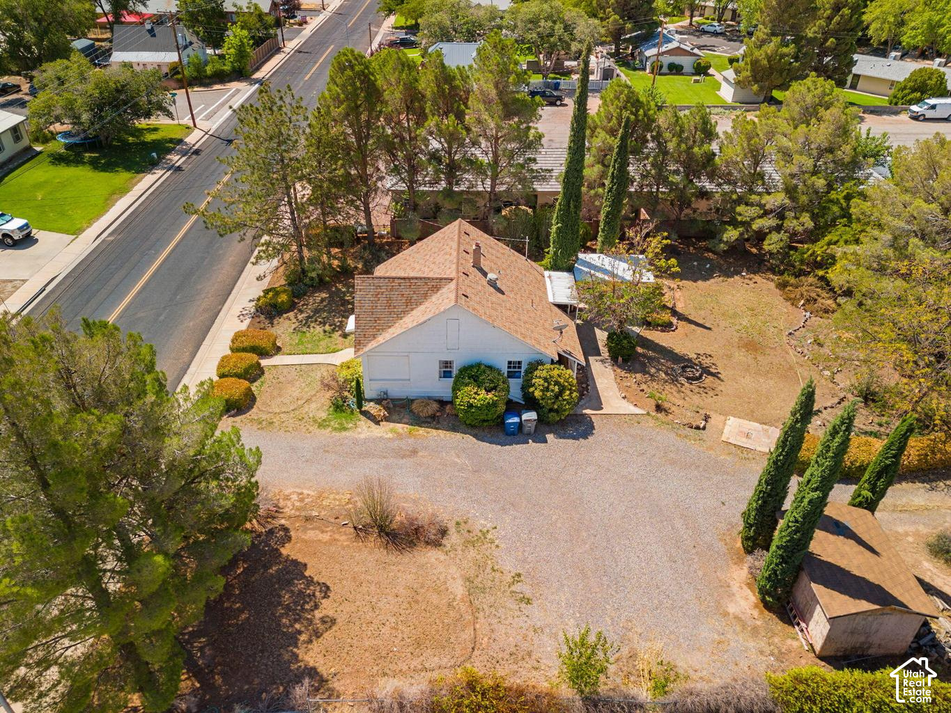 main property photo 23
