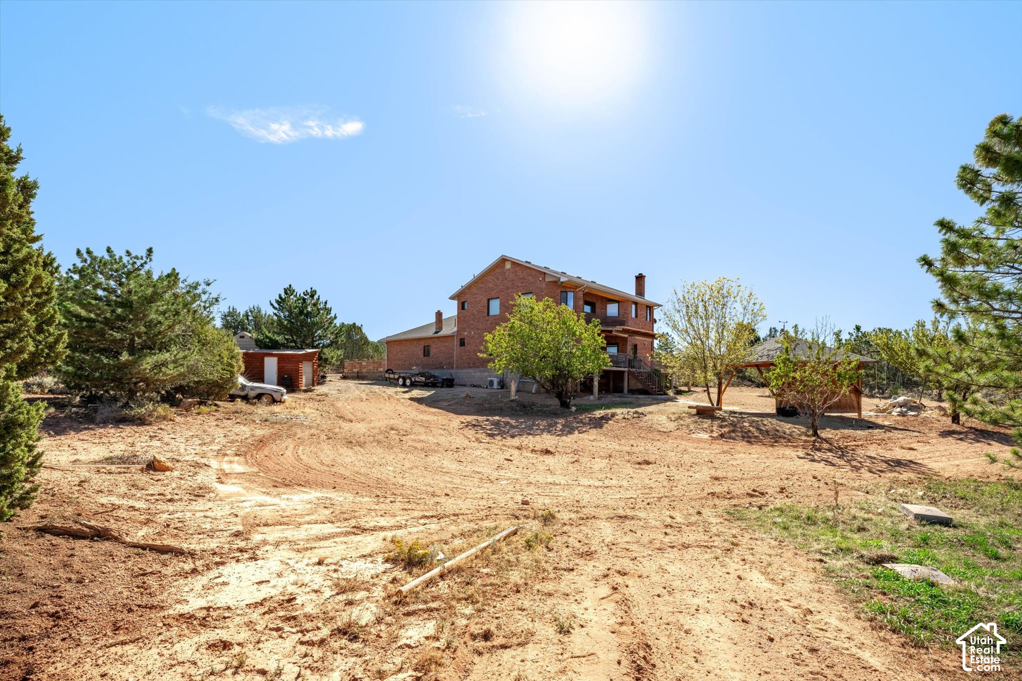 main property photo 15