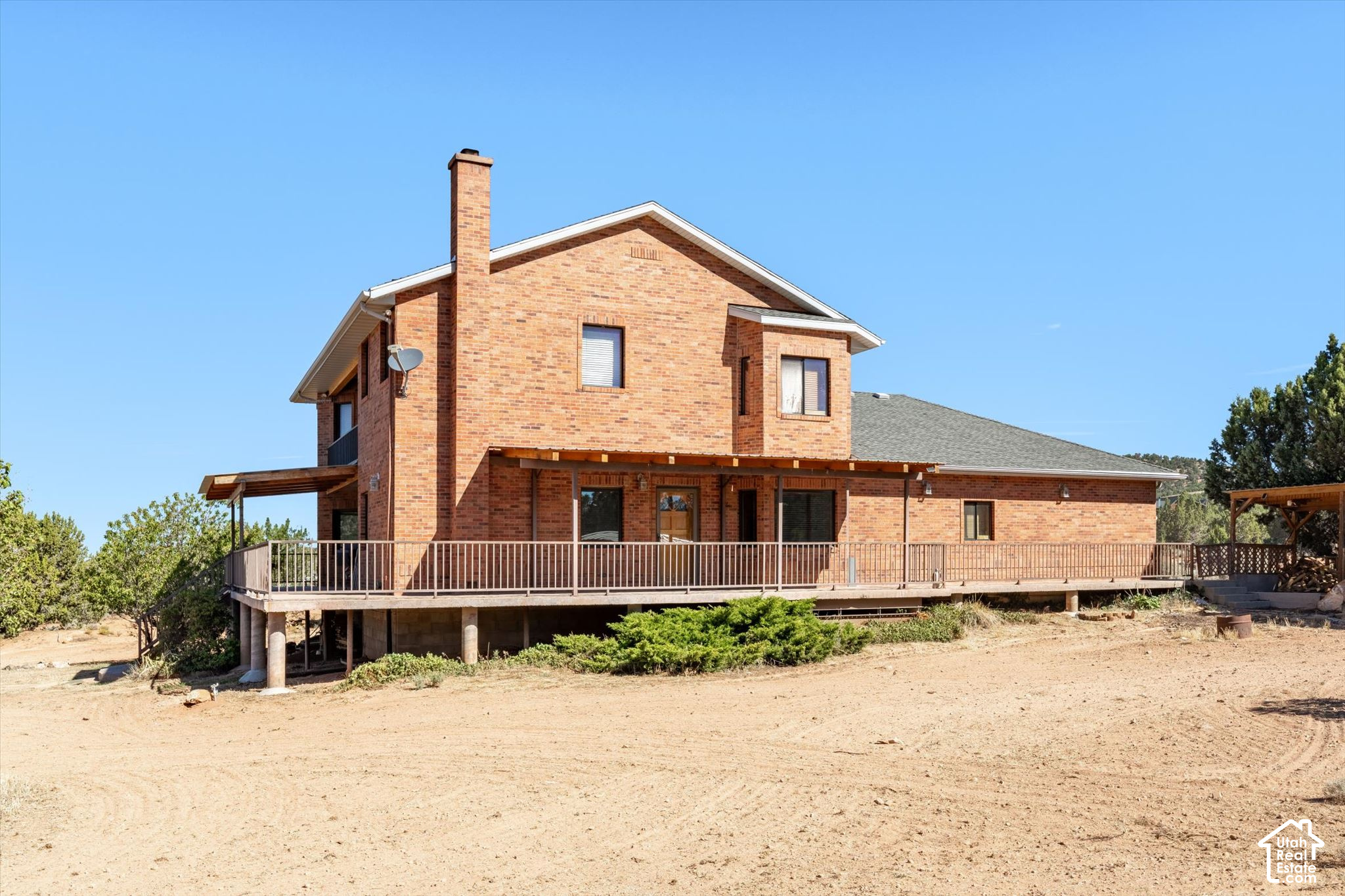 main property photo 18