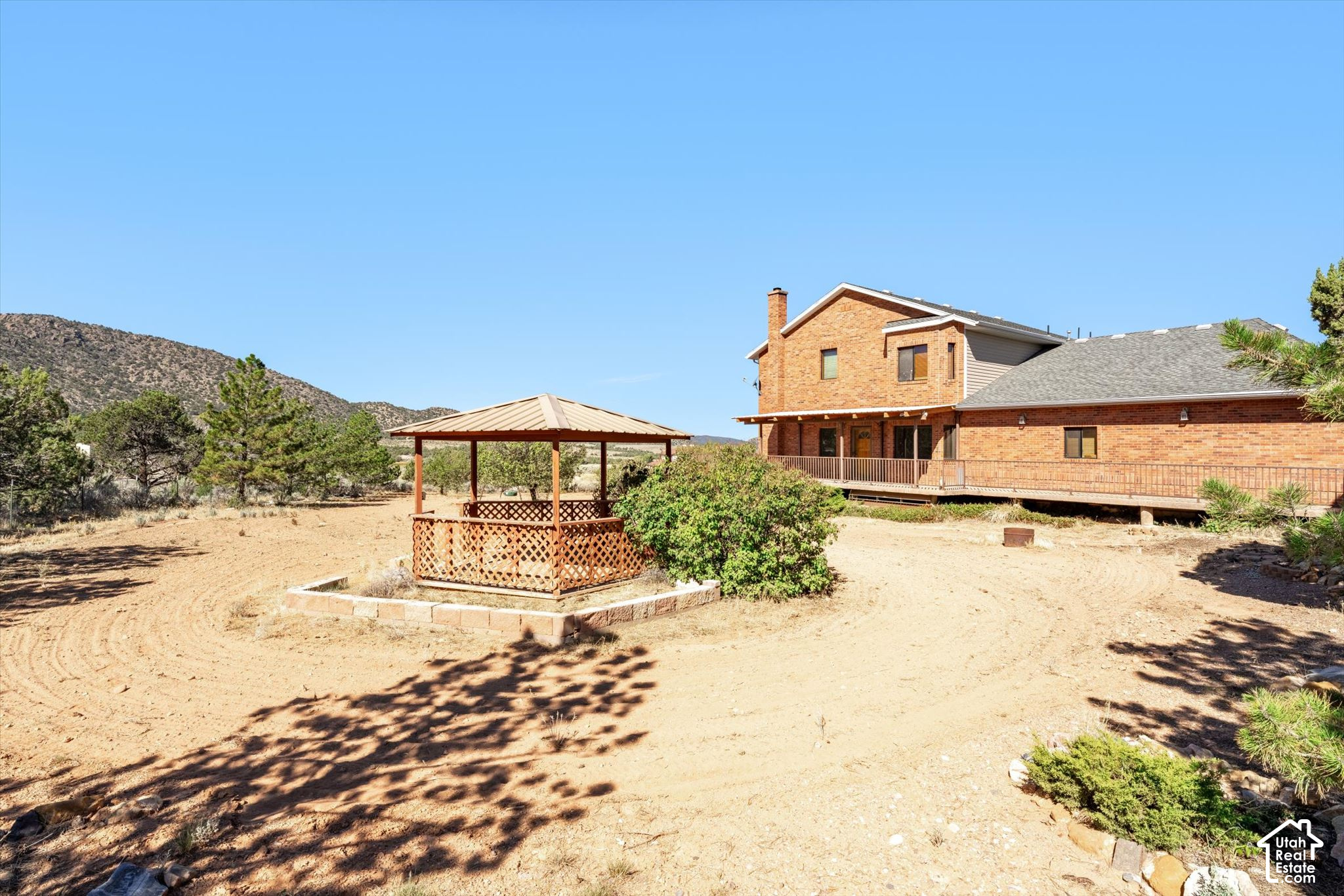main property photo 20