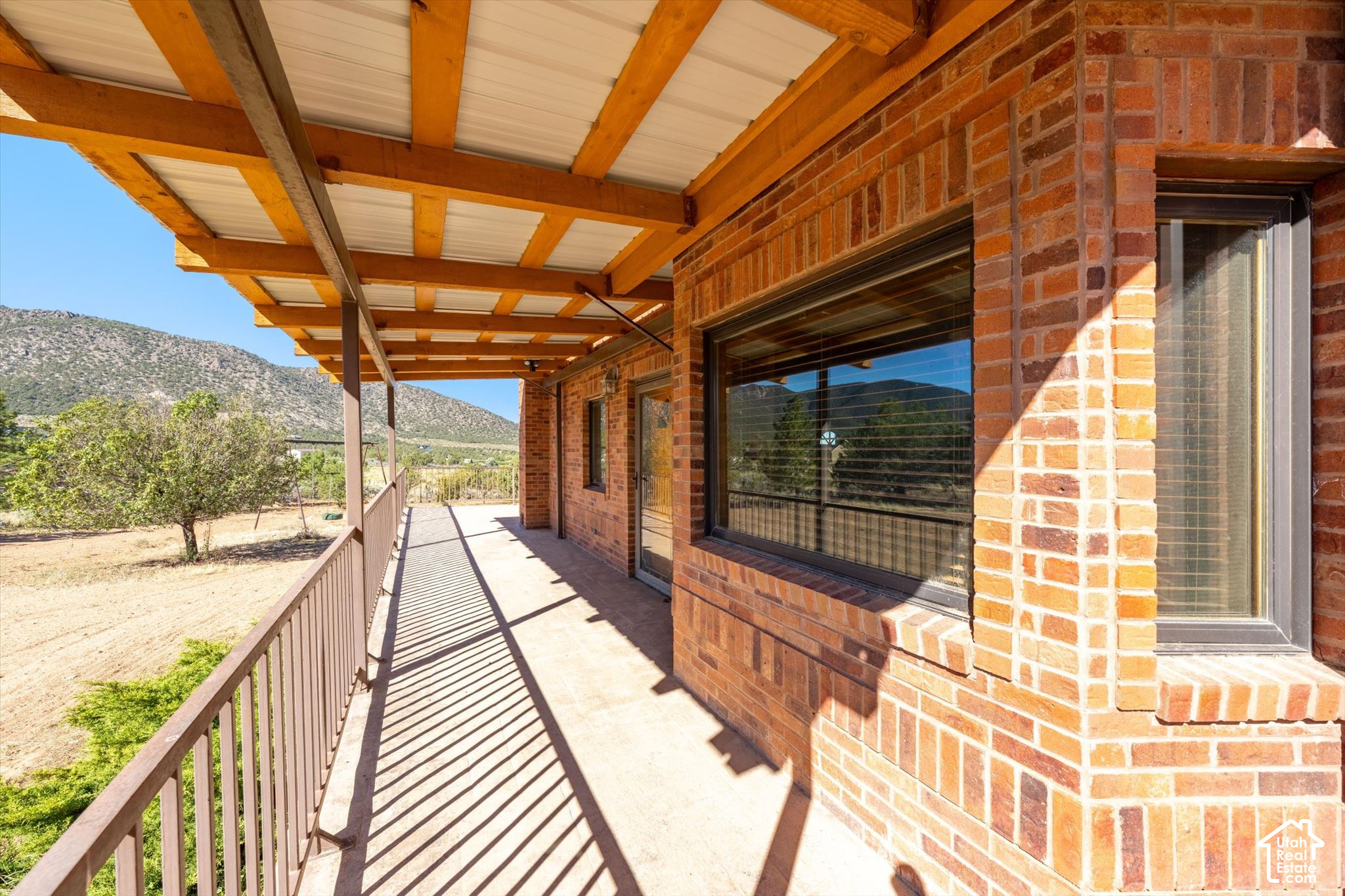 main property photo 6