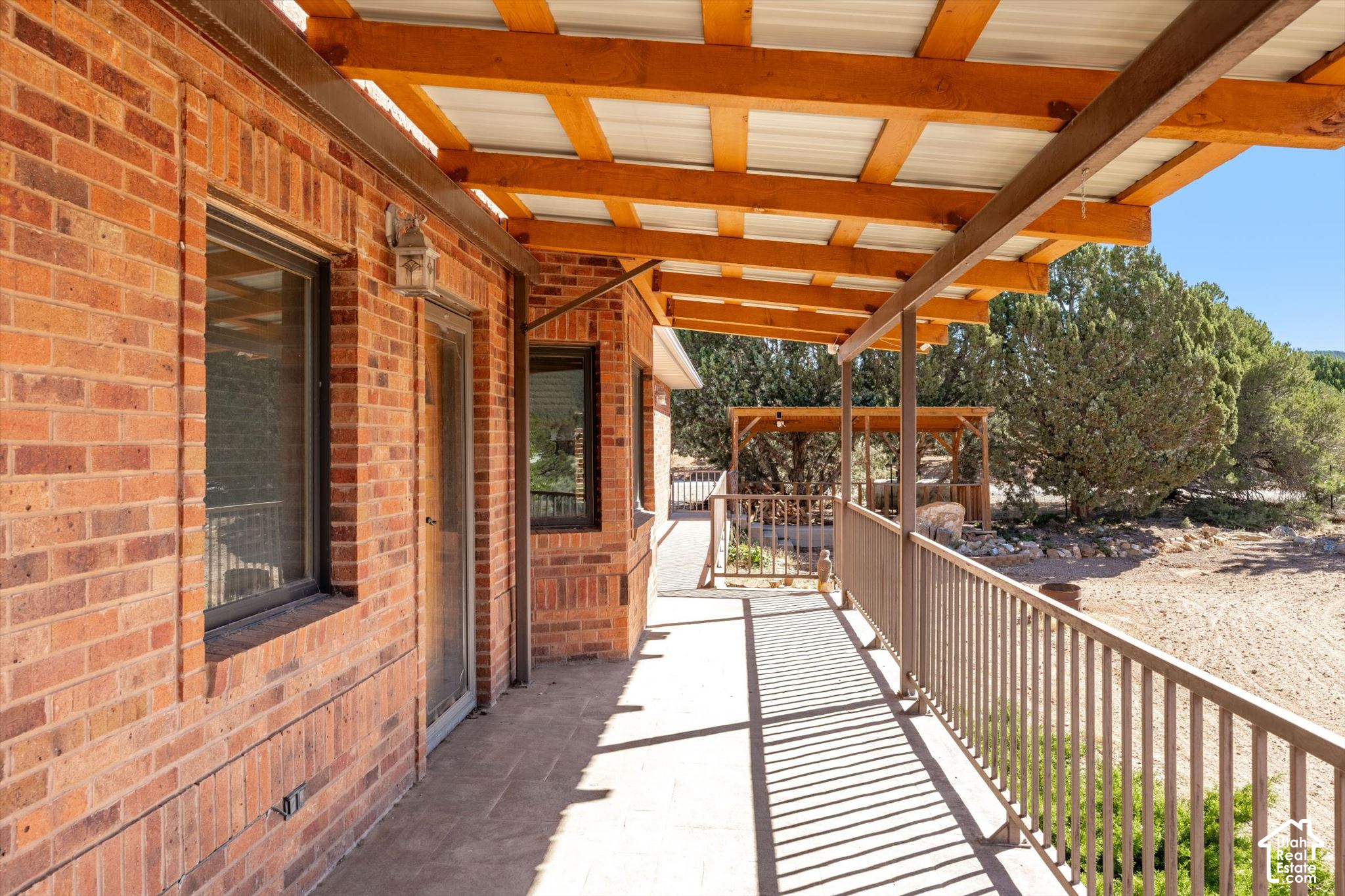 main property photo 8