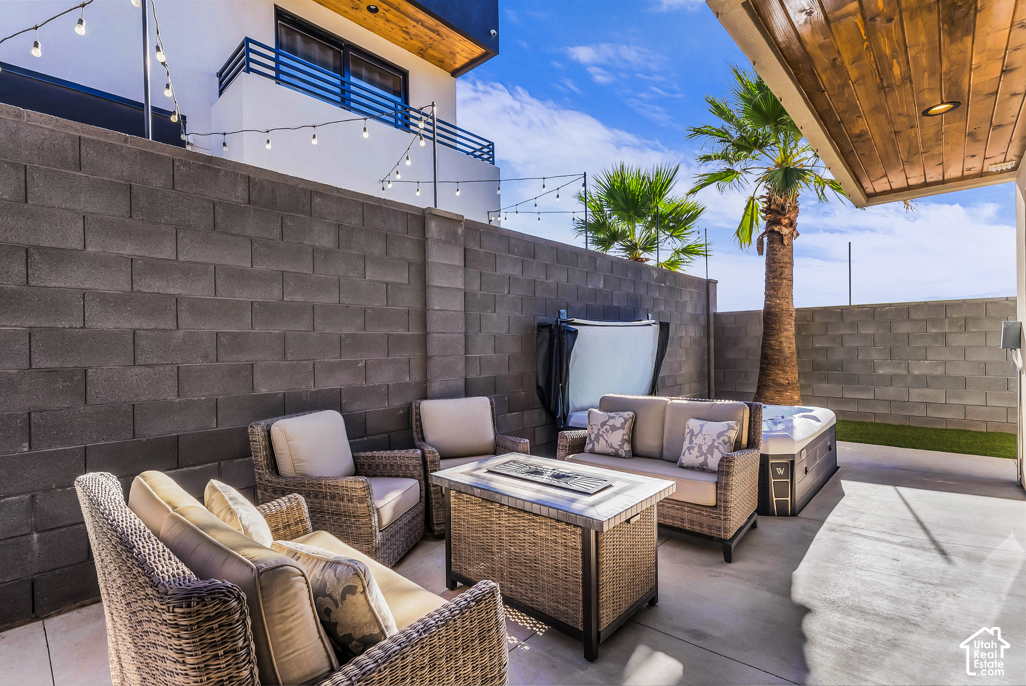 main property photo 8