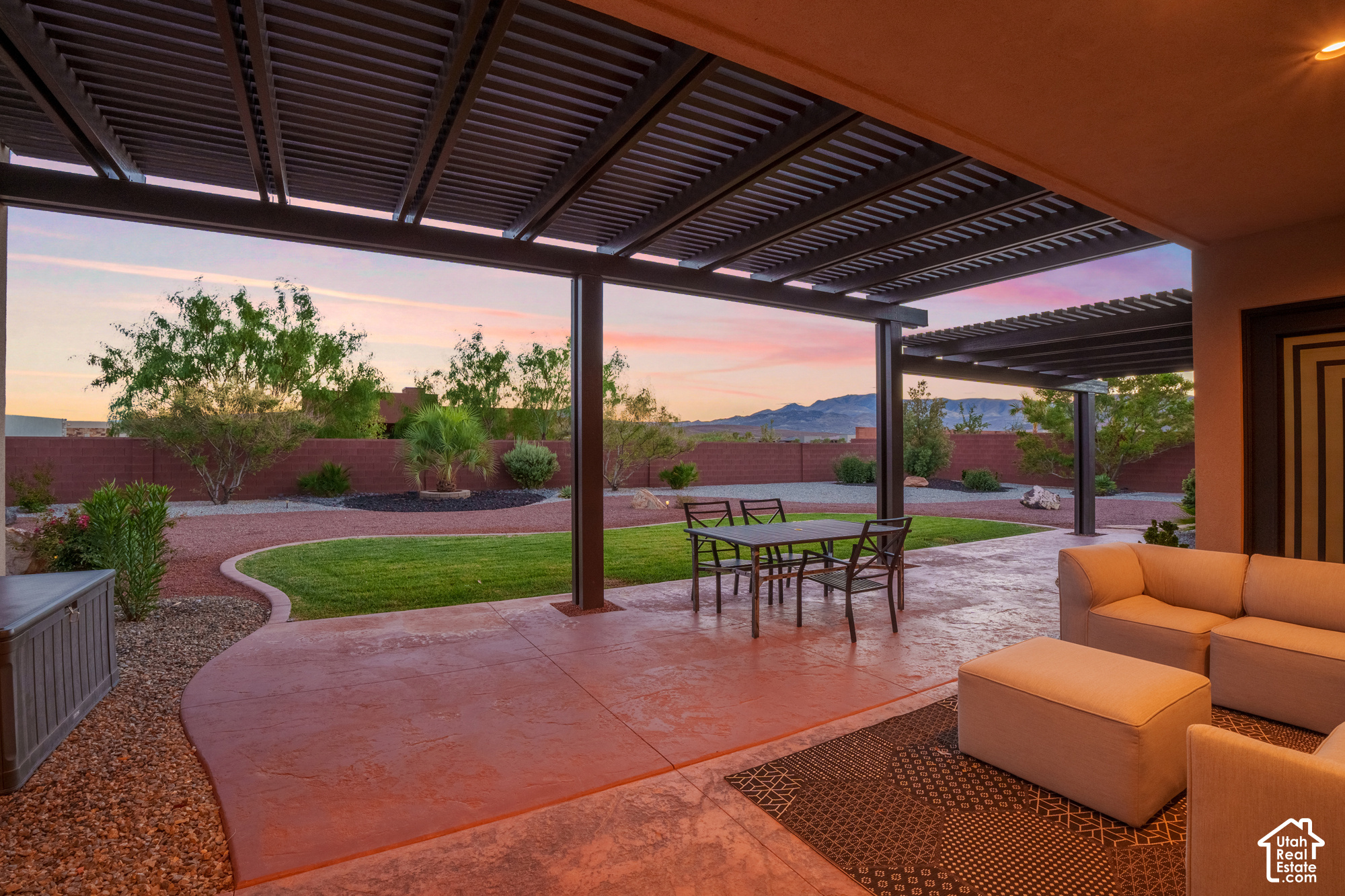 main property photo 39