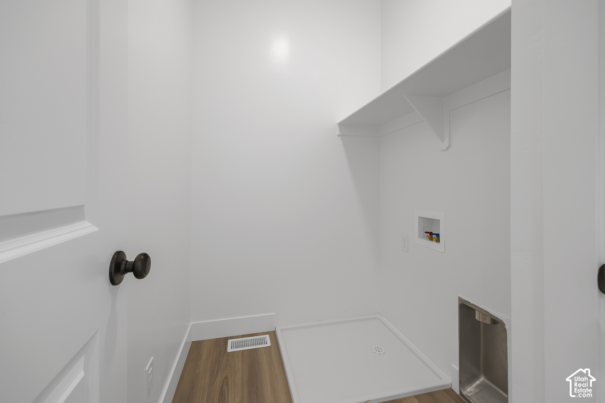 main property photo 20