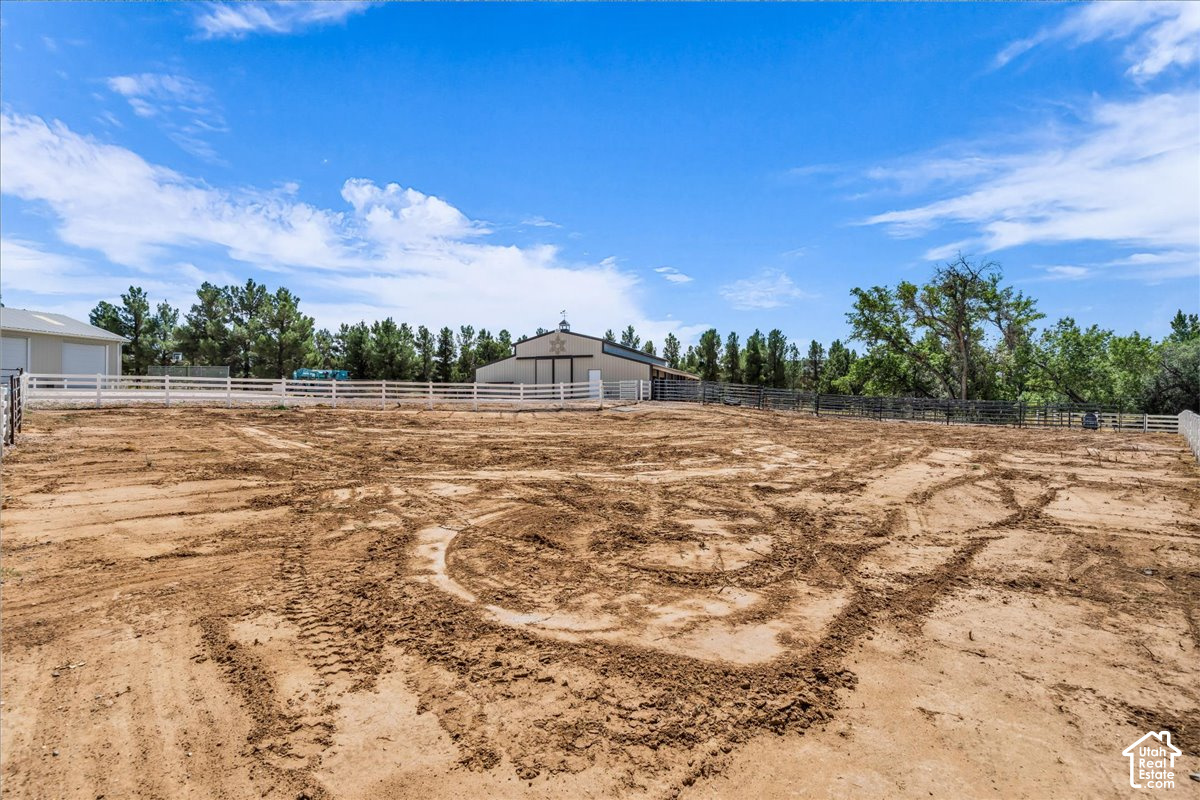main property photo 14