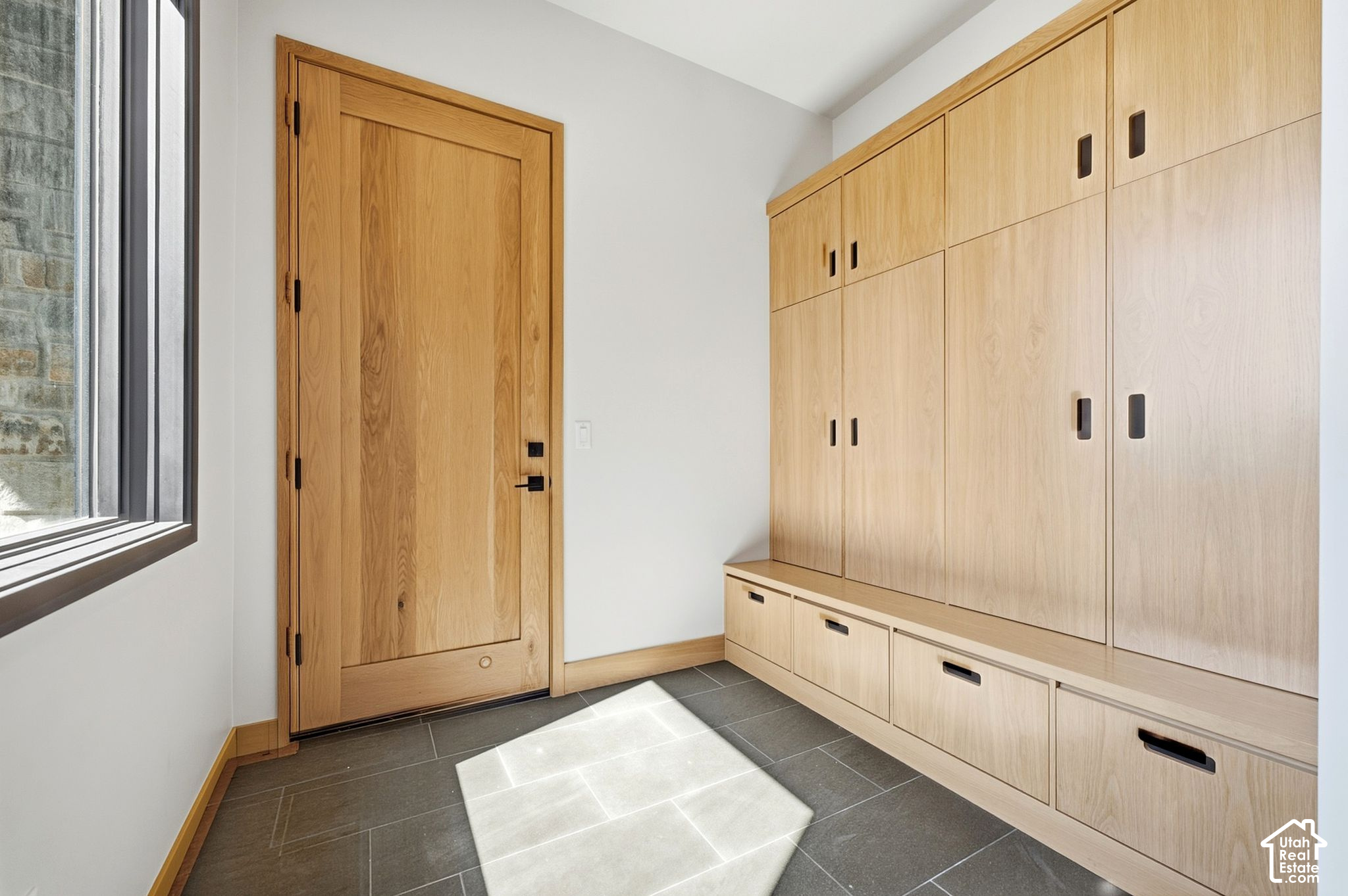 main property photo 60