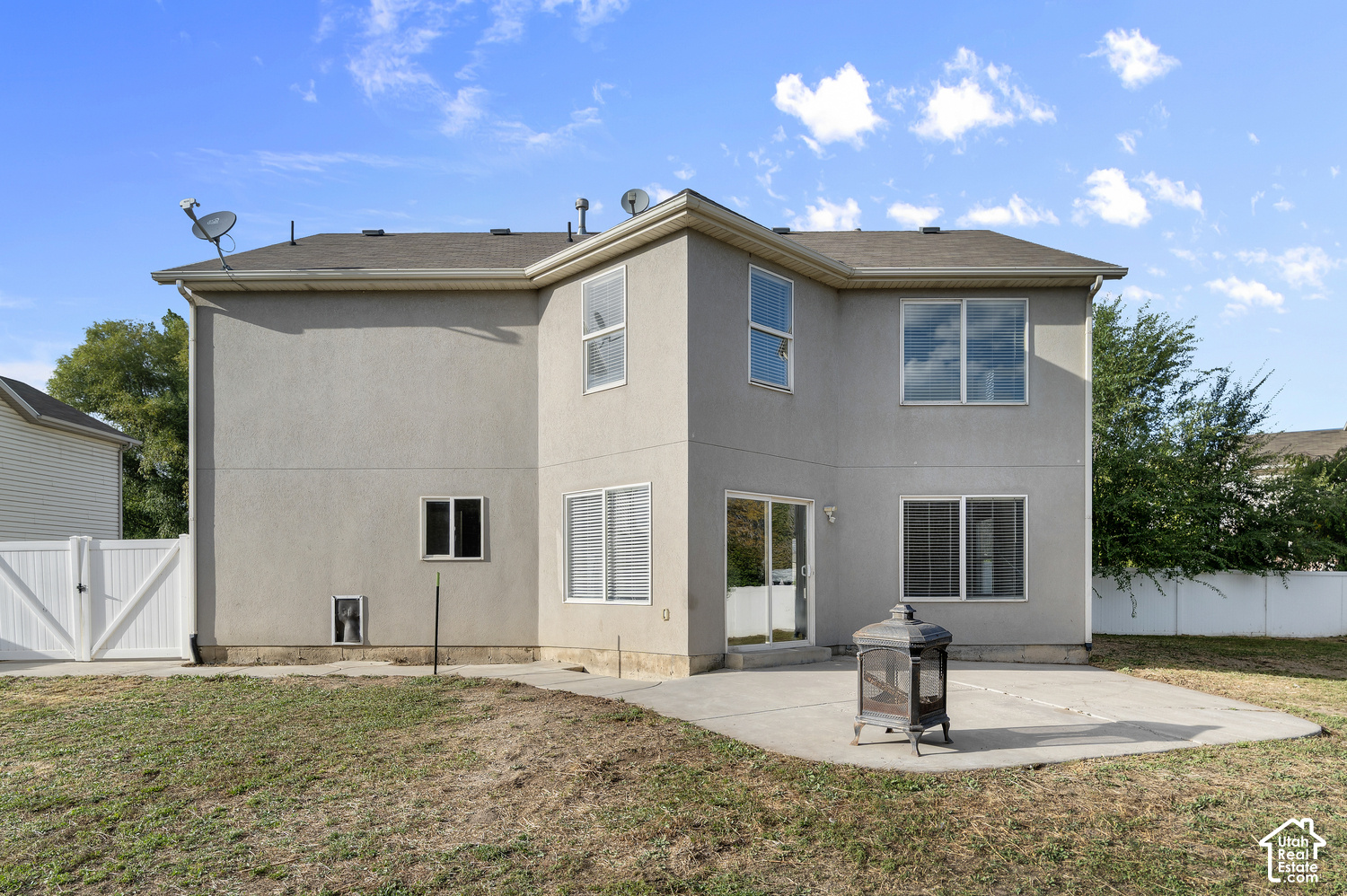 main property photo 28