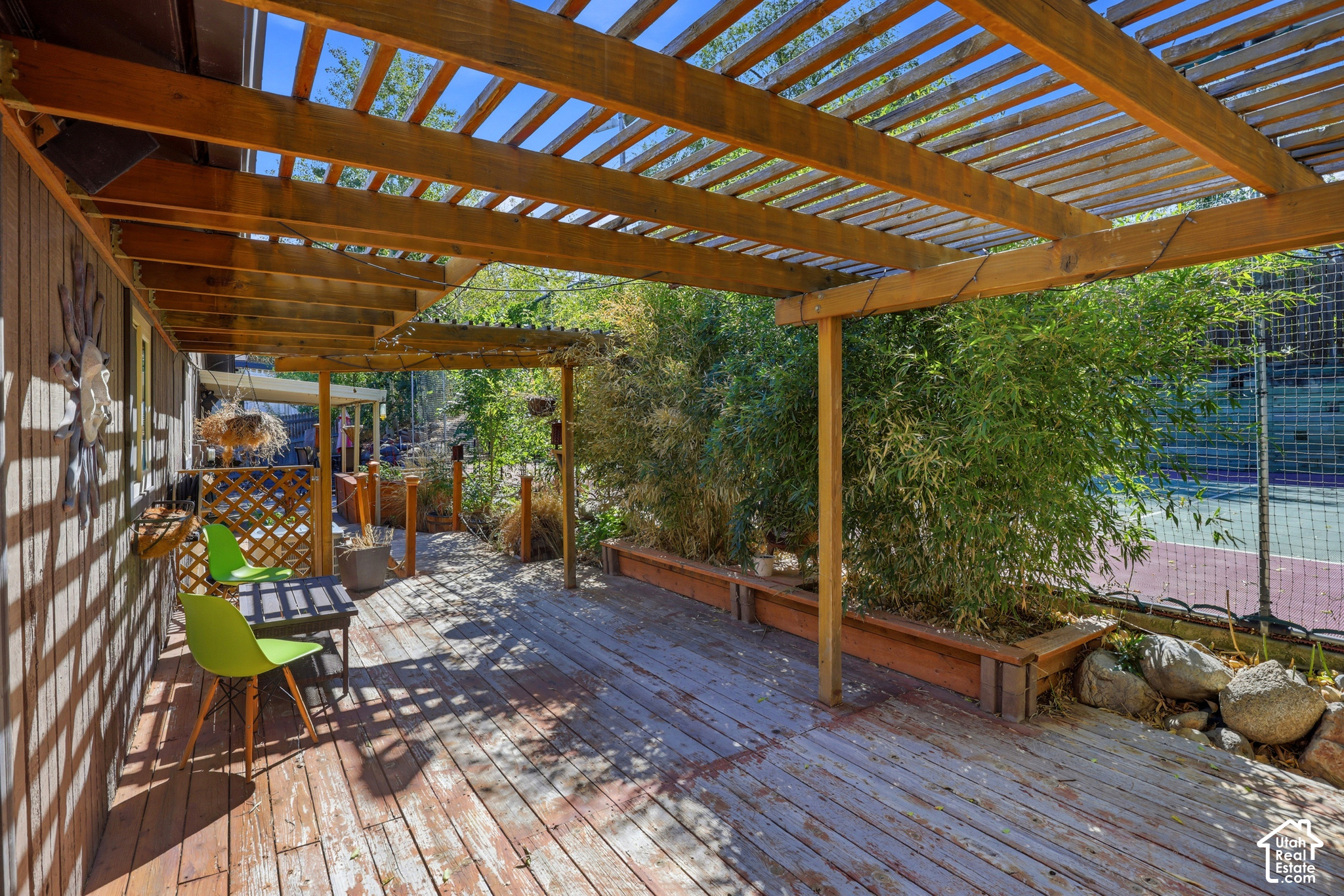 main property photo 30