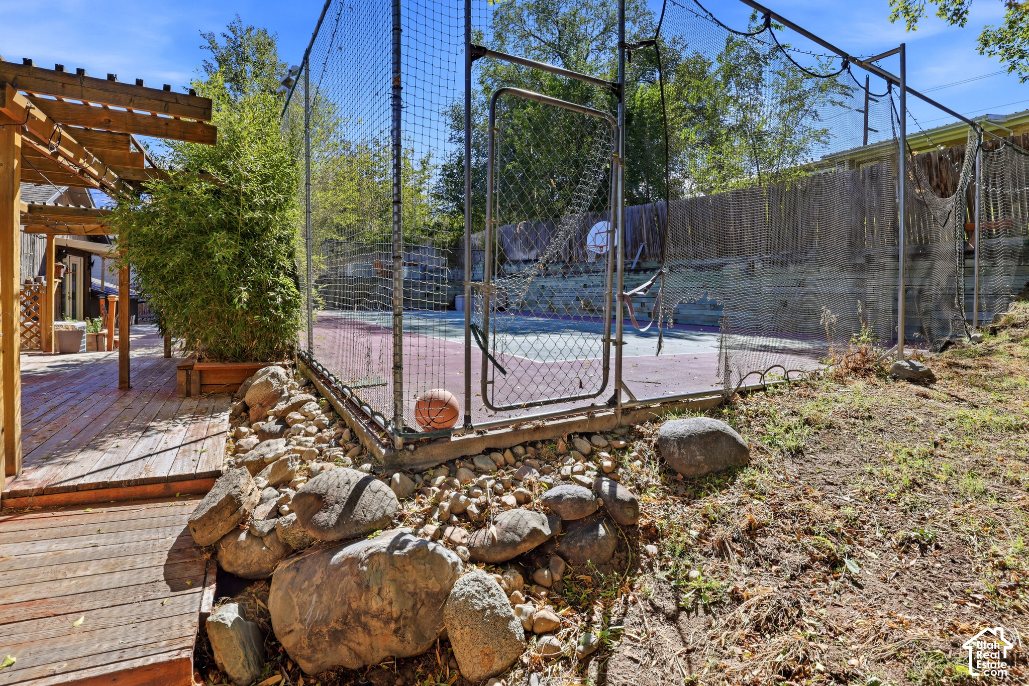 main property photo 33