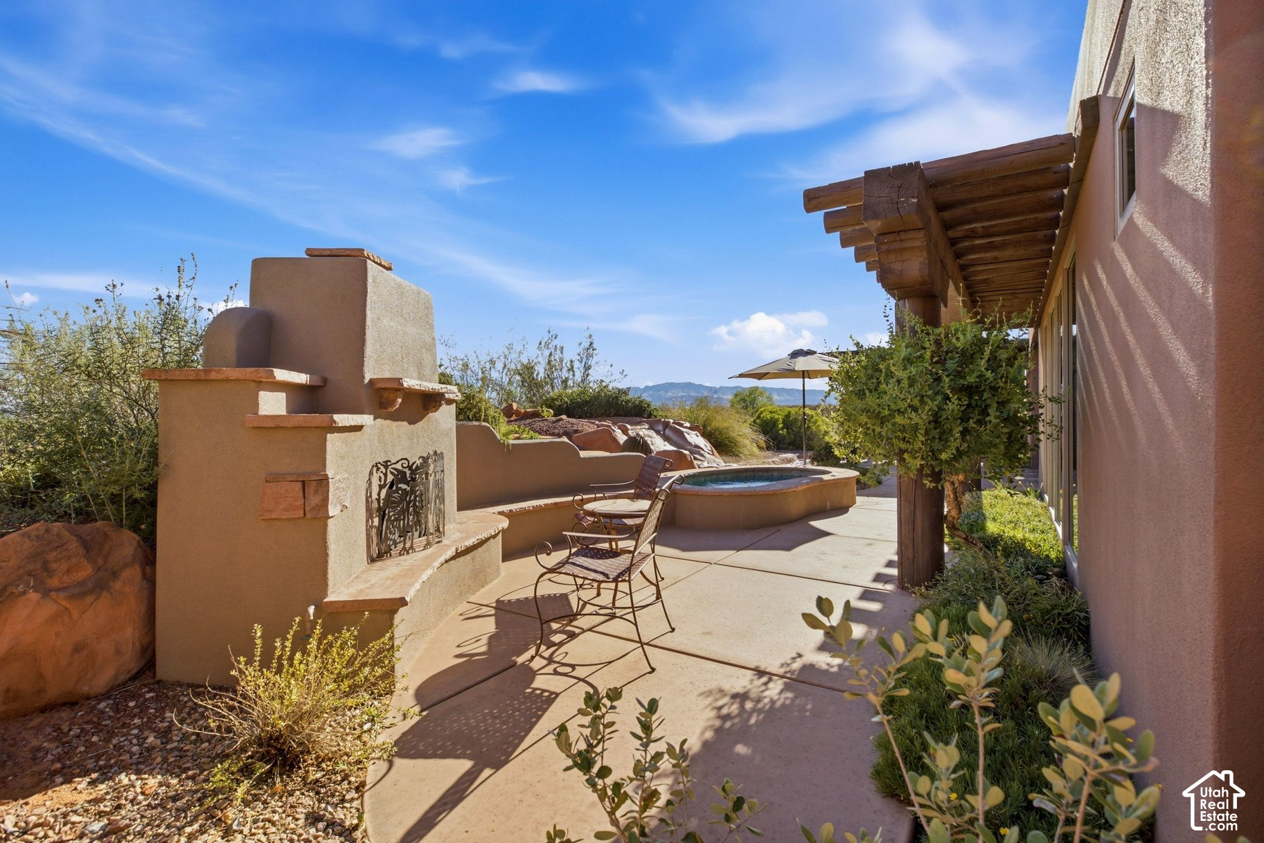 main property photo 45