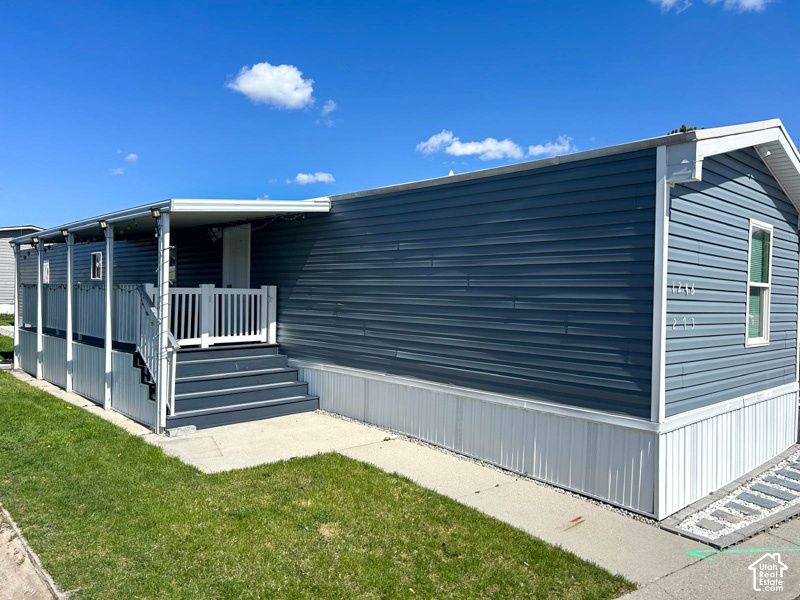 main property photo 9