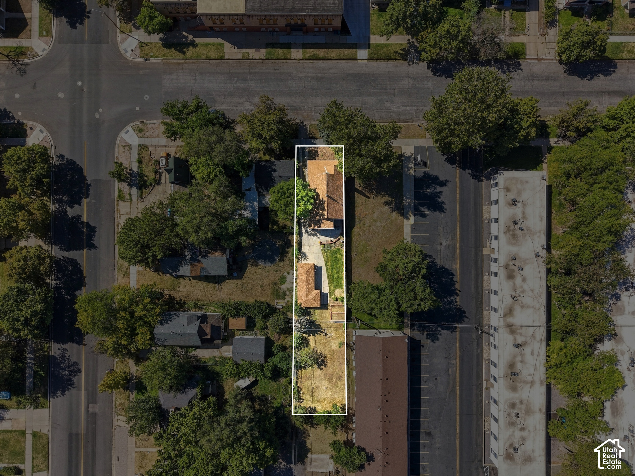 main property photo 38