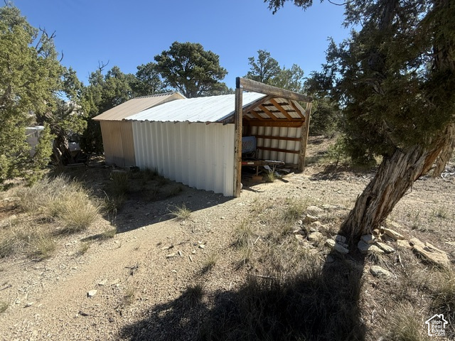 main property photo 36